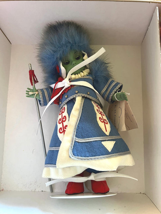 Vintage Madame Alexander OEO Guard Doll: Wizard of Oz Collection, 8"