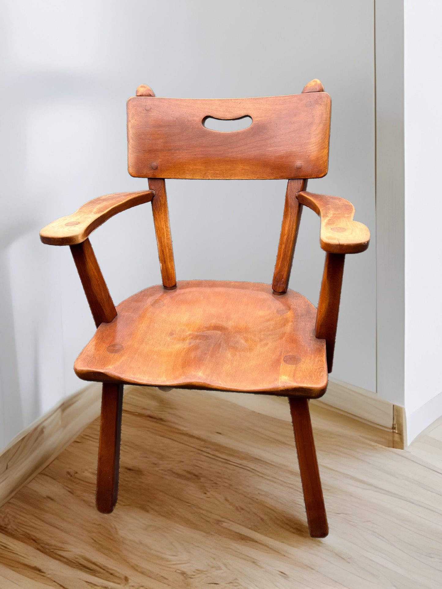 Cushman Colonial Malden Armchair No. 4-24A - 1930s Vintage Rustic Chair