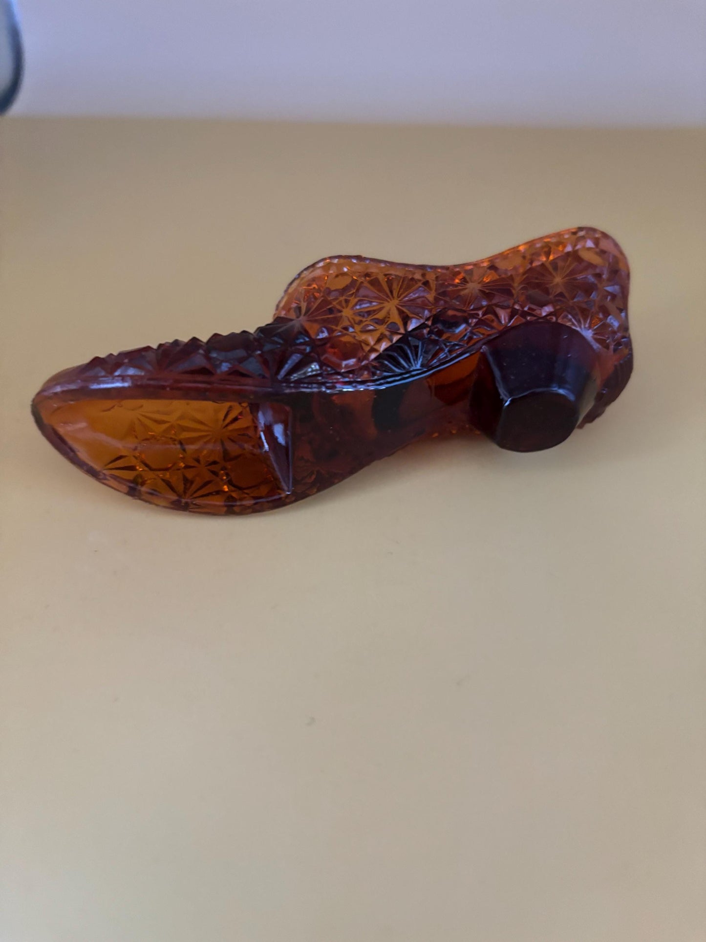 Amber Fenton Daisy and Button Slipper Shoe Princess Slipper Made of Glass Lover Antiques and Vintage