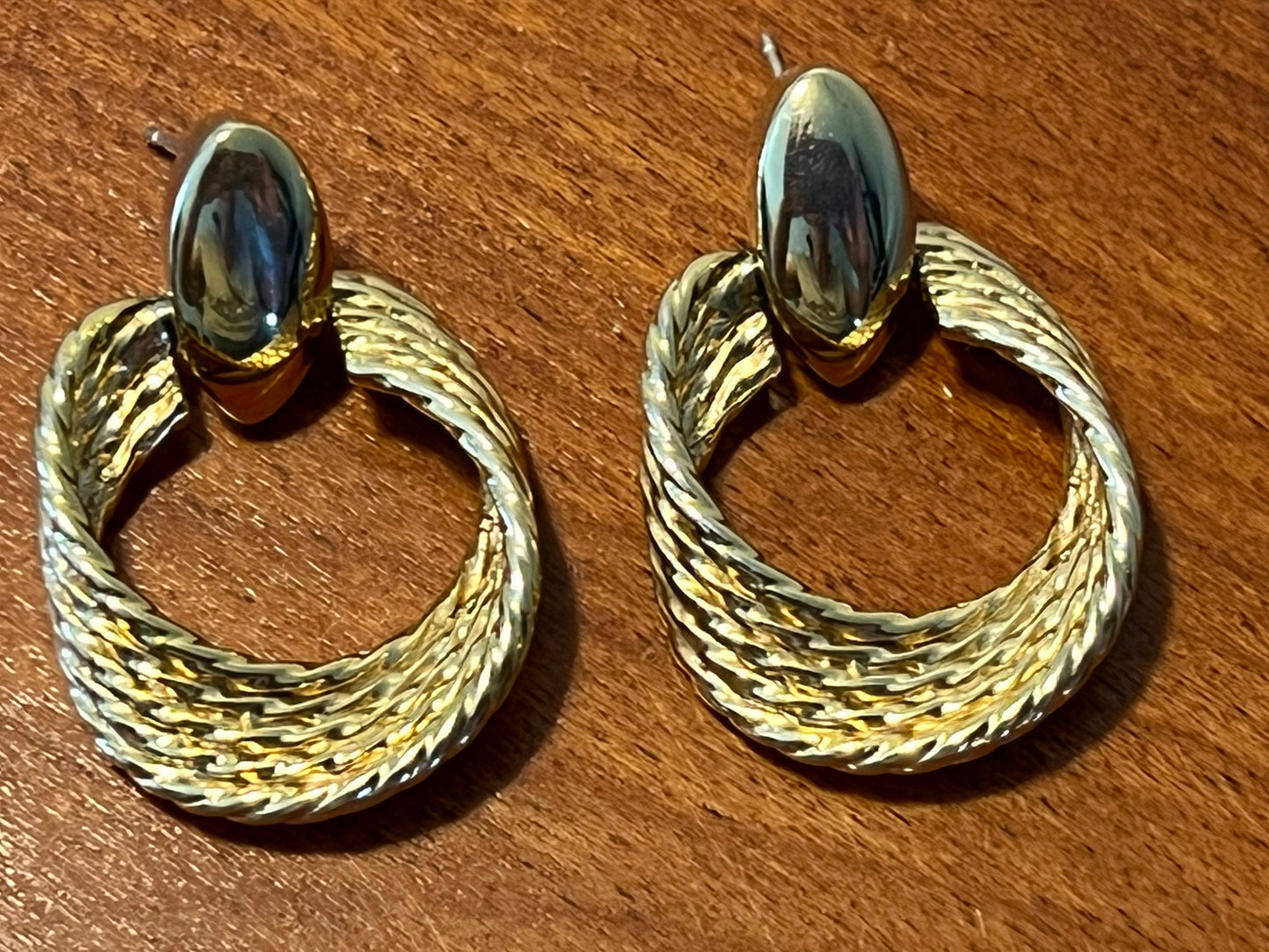 Vintage Classy Twisted Goldtone Roped Loops PIERCED Earrings jewelry