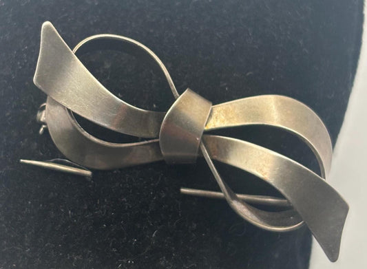 Sterling Silver Bow Brooch, Tied Ribbow Bow Pin, Lover Antiques and Vintage