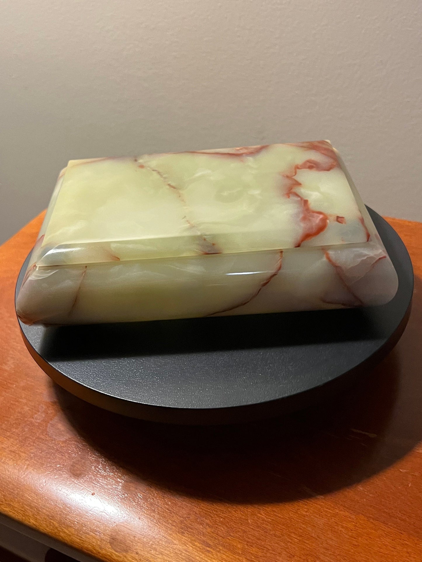 Vintage Green Onyx Trinket Box: Tiara Enterprises Lidded Container