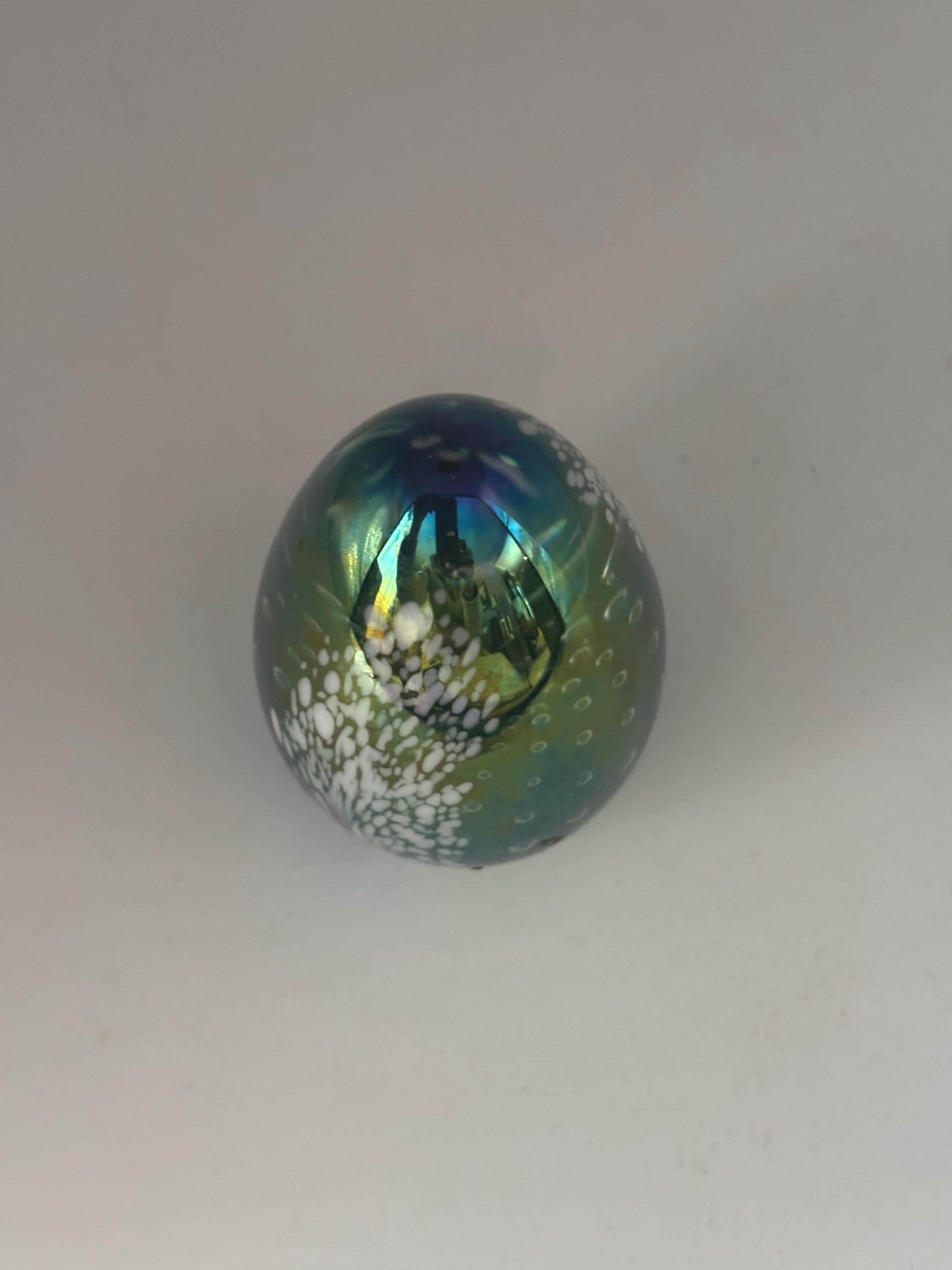 Vintage Glass Eye Studio Iridescent Art Glass Egg Paperweight Signed 1992 Seattle Collectible