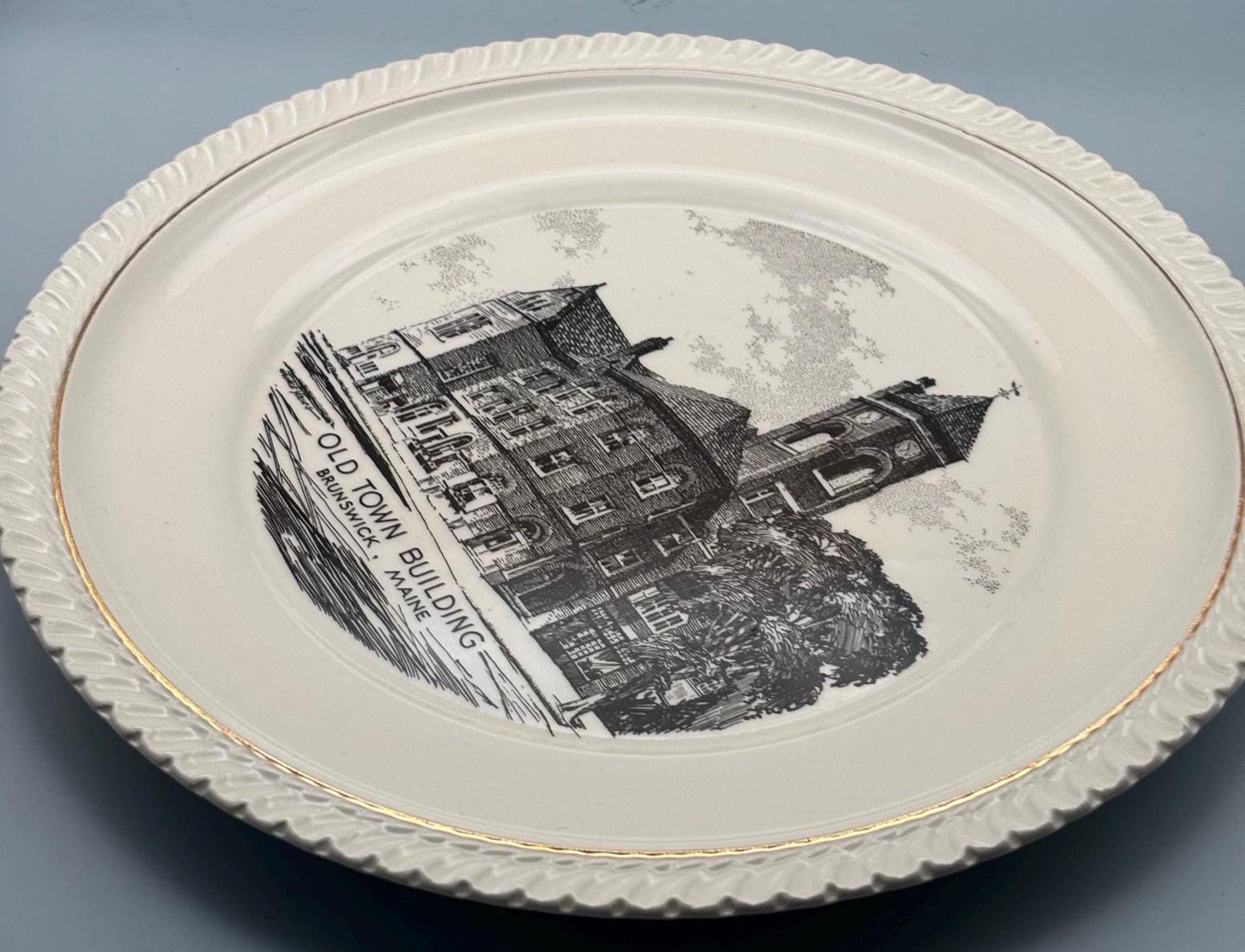 Old Town Building Brunswick, Maine Plate, Lover Antiques and Vintage