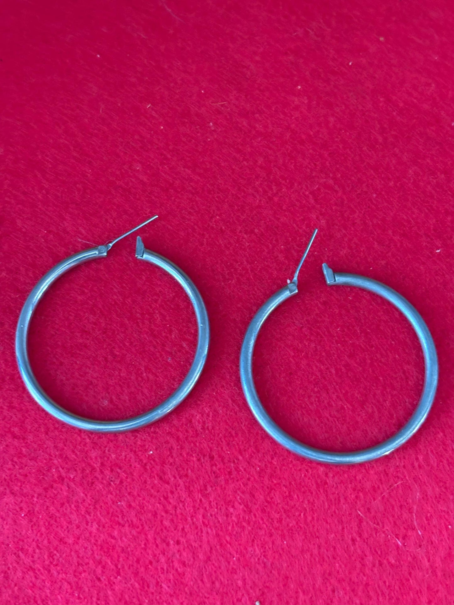 Vintage Silver Hoop Earrings Classic Round Unisex Jewelry Mid-Century Modern Style Gift