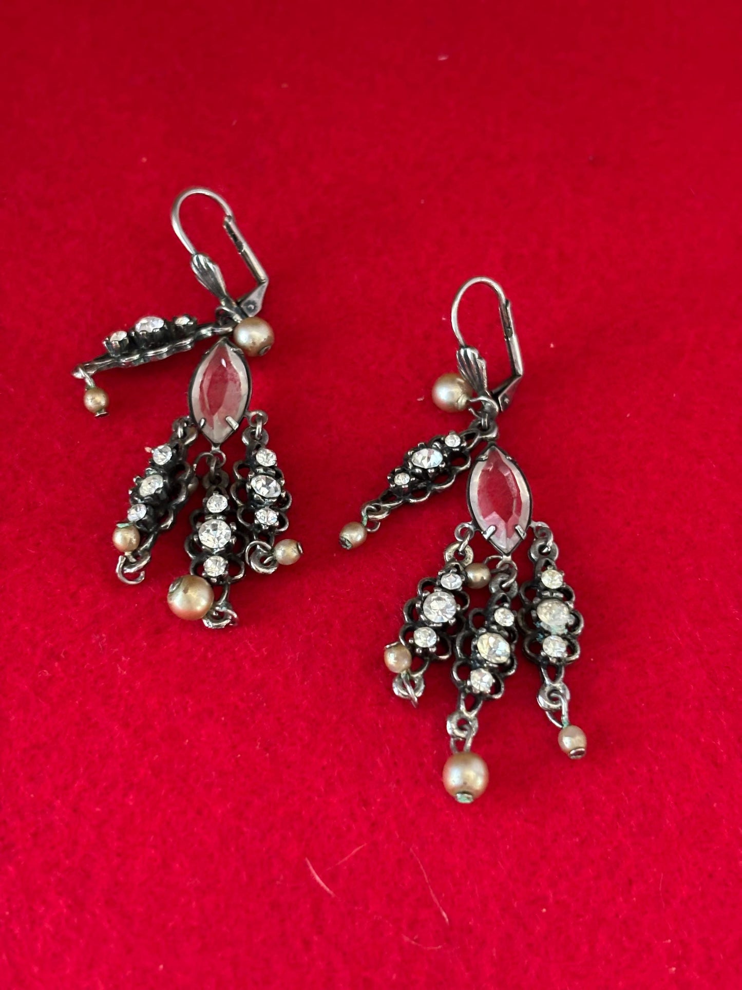 Vintage Crystal Rhinestones Pearls Chandelier Earrings Lever Back Closure Elegant Jewelry