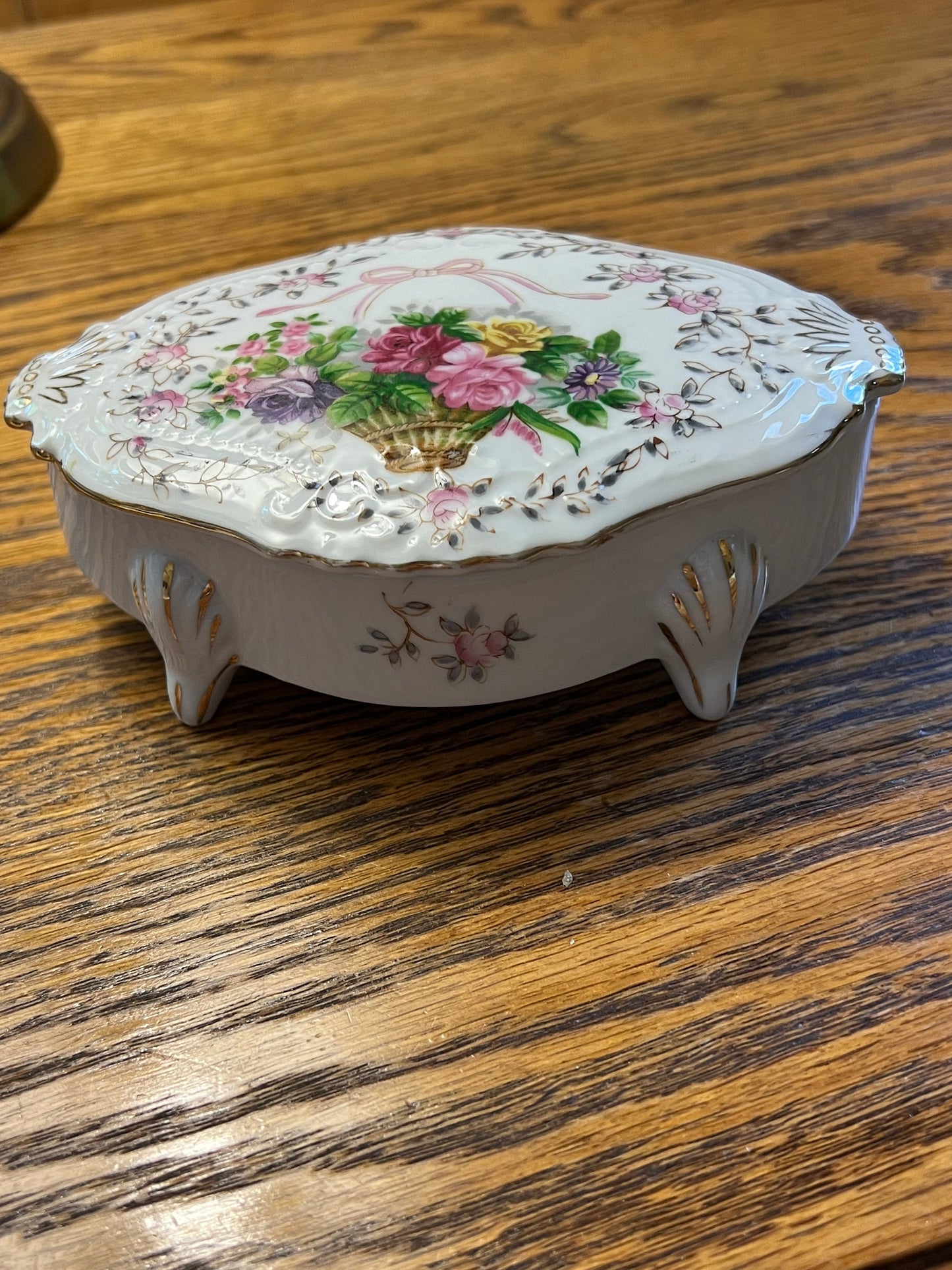 Vintage Bristol Gardens Roses Trinket Box: Hand-Painted Porcelain with 24k Gold