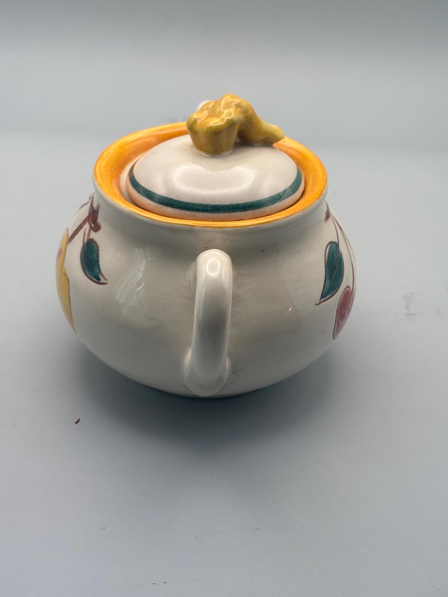 Stangl Pottery Sugar Bowl with Lid, Fruit Design Potteries from Trenton, NJ Hand Painted, Lover Antiques Vintage