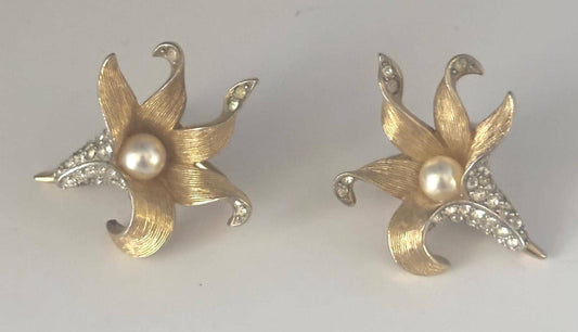 Boucher Gold Lily Earrings with Pearls, Flower Jewelry, Lover Antiques and Vintage