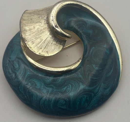 Vintage Green & Gold Enamel Swirl Brooch: Elegant Pin