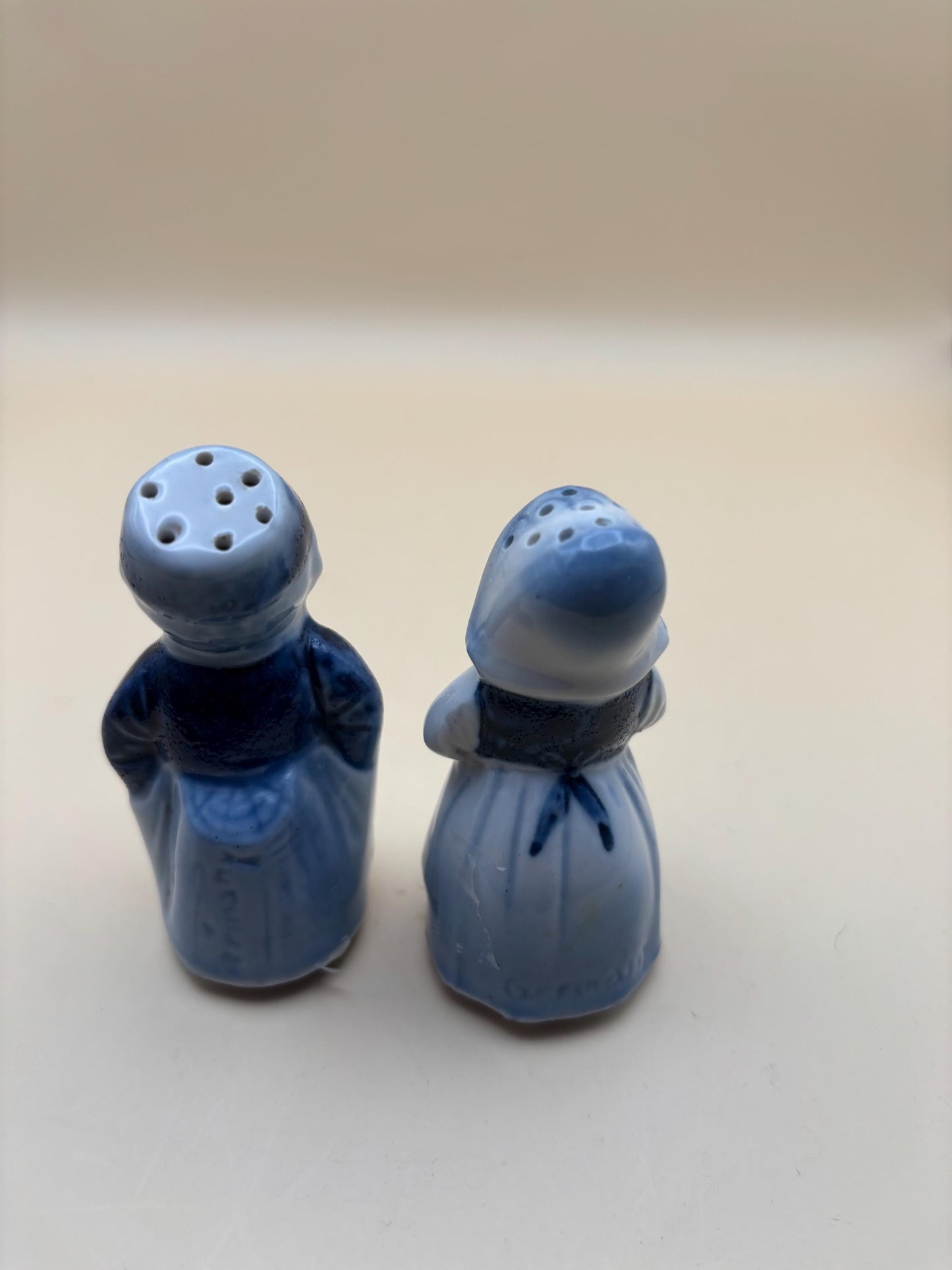 Vintage Delft Blue Dutch Boy Girl Salt & Pepper Shakers Holland Porcelain Lover Antiques and Vintage