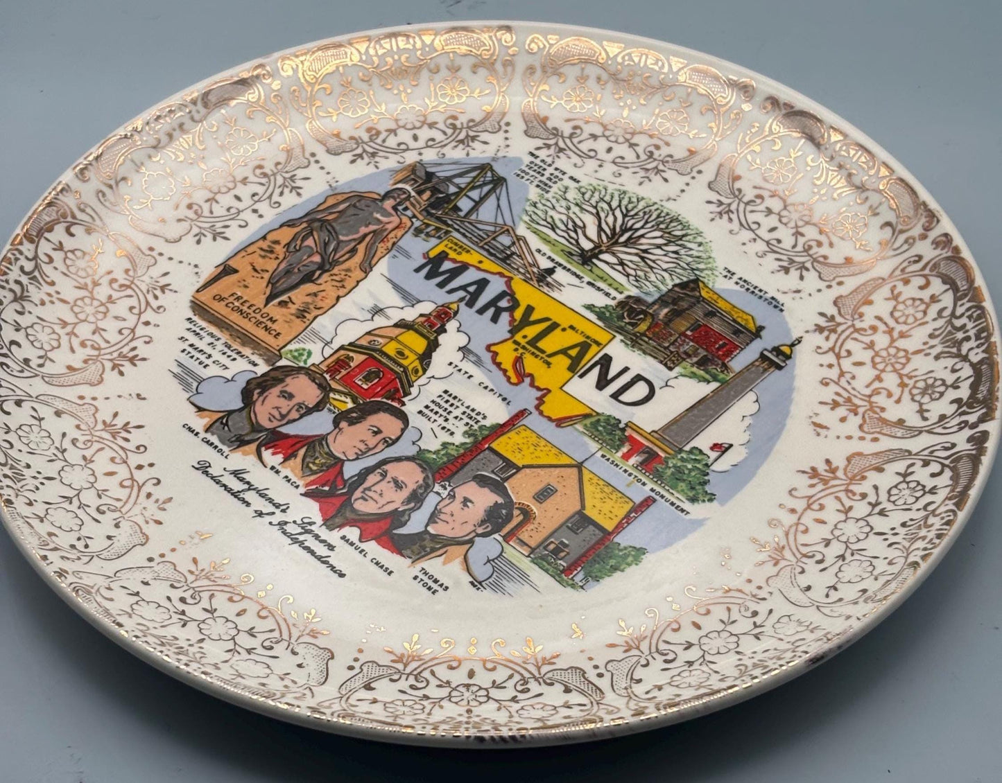 Mid Century Maryland Souvenir Collector Plate, Landmarks Figures, Lover Antiques and Vintage