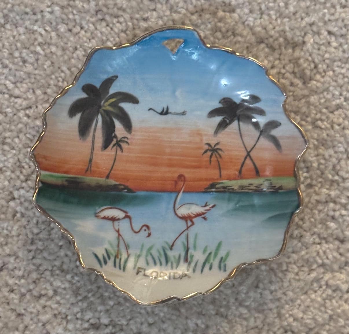Florida Souvenir Wall Hanging Dish, Lover Antiques and Vintage