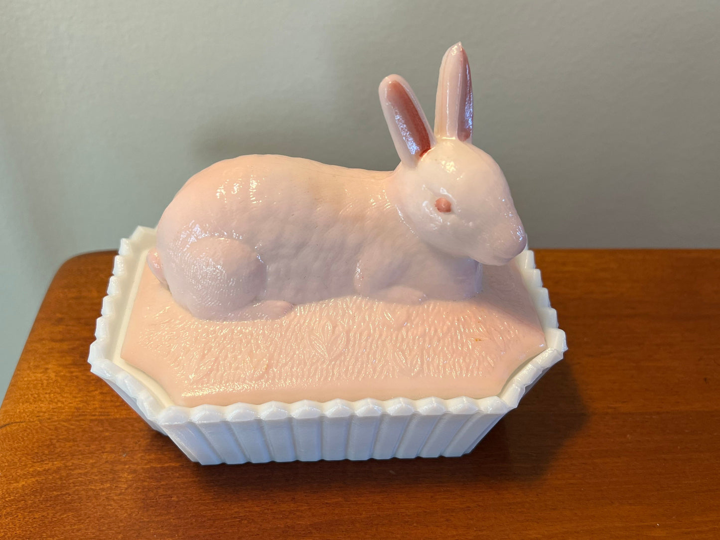 Vintage Westmoreland Pink Milk Glass Bunny Trinket Box