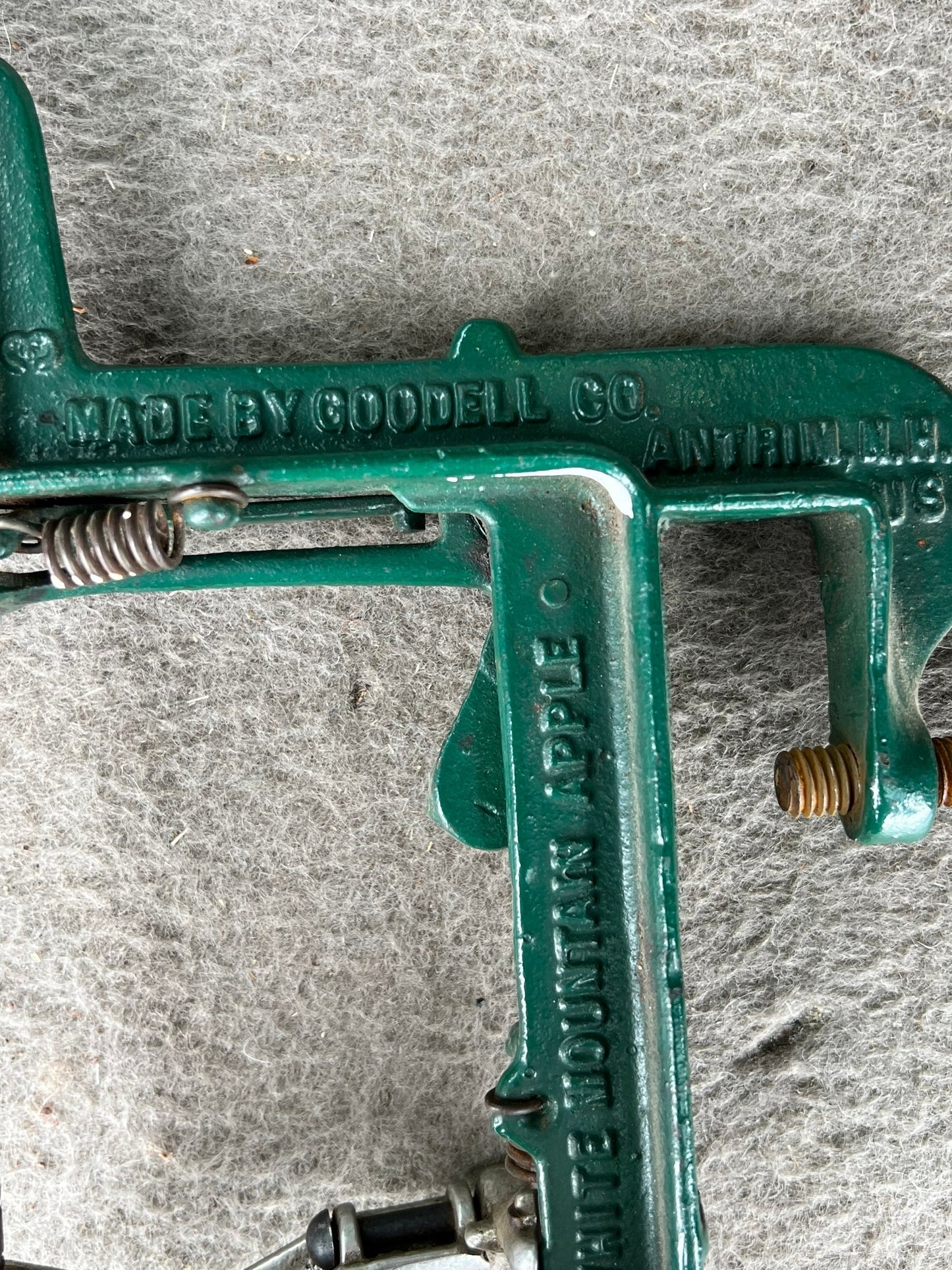 Antique White Mountain Apple Peeler: Goodell Company Cast Iron Parer
