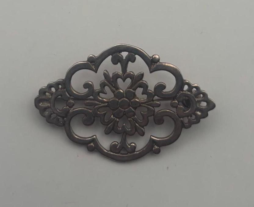 Vintage Sterling Silver Open Work Floral Pin Brooch Lover Antiques and Vintage