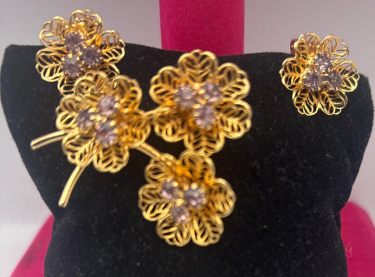 Sarah Coventry Allusion Gold Filligree Flower Brooch & Matching Earrings