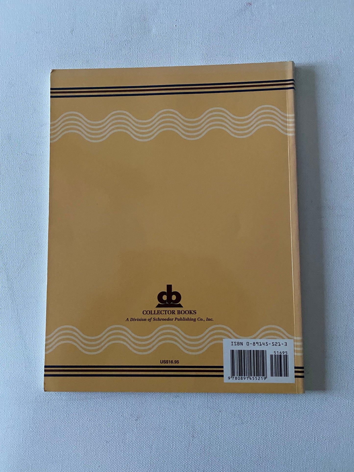 Collecting Yellow Ware: An Identification Guide Book
