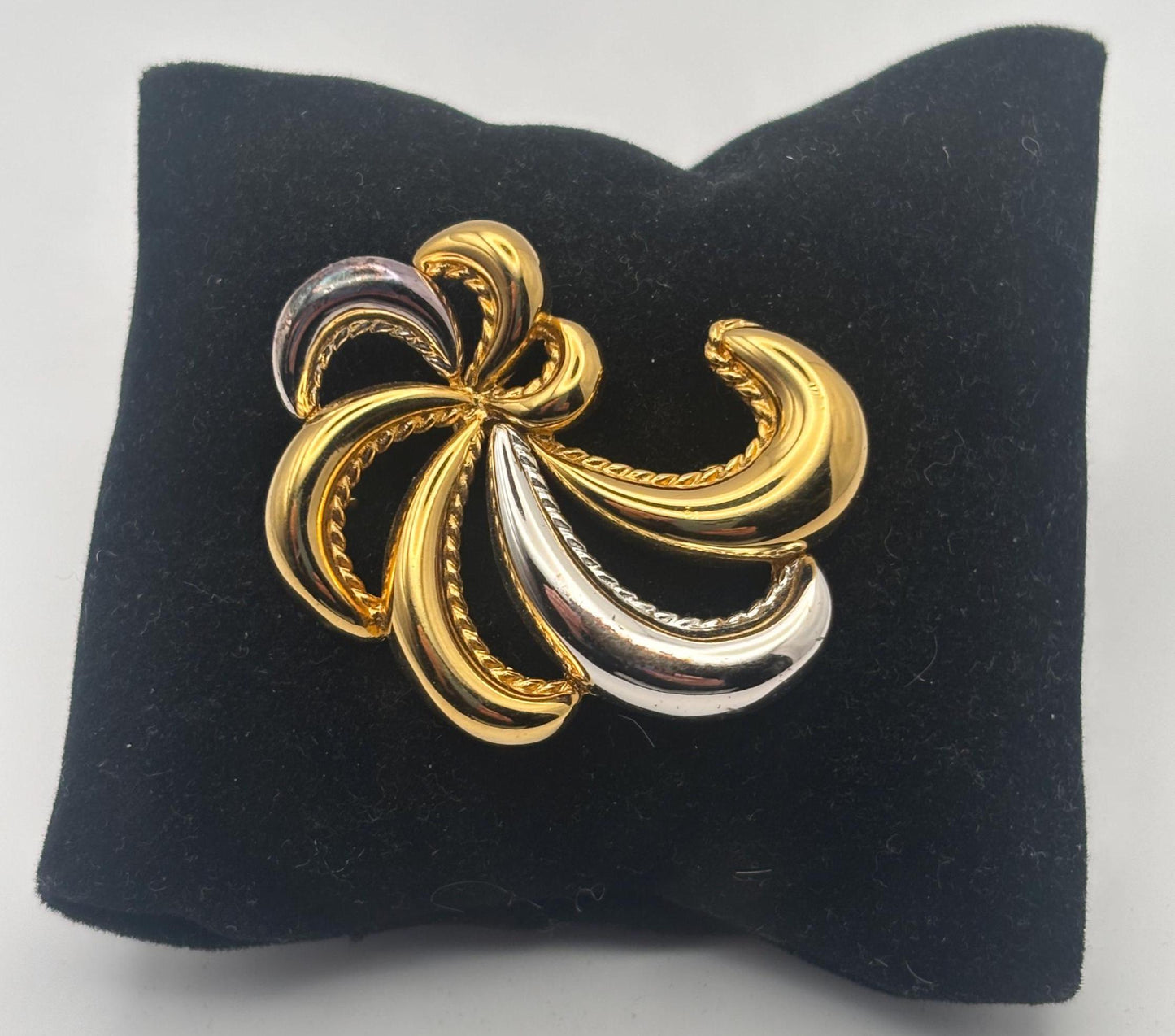 Monet Silver & Gold Ribbon Brooch Pin, Jewelry Gifts, Lover Antiques and Vintage