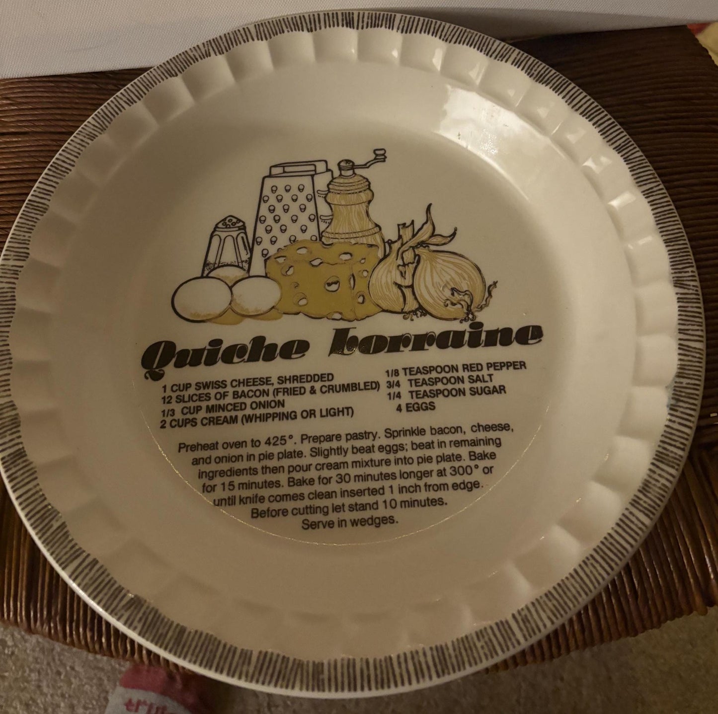 Vintage Jeannette Royal China Quiche Lorraine Pie Plate Lover Antiques and Vintage