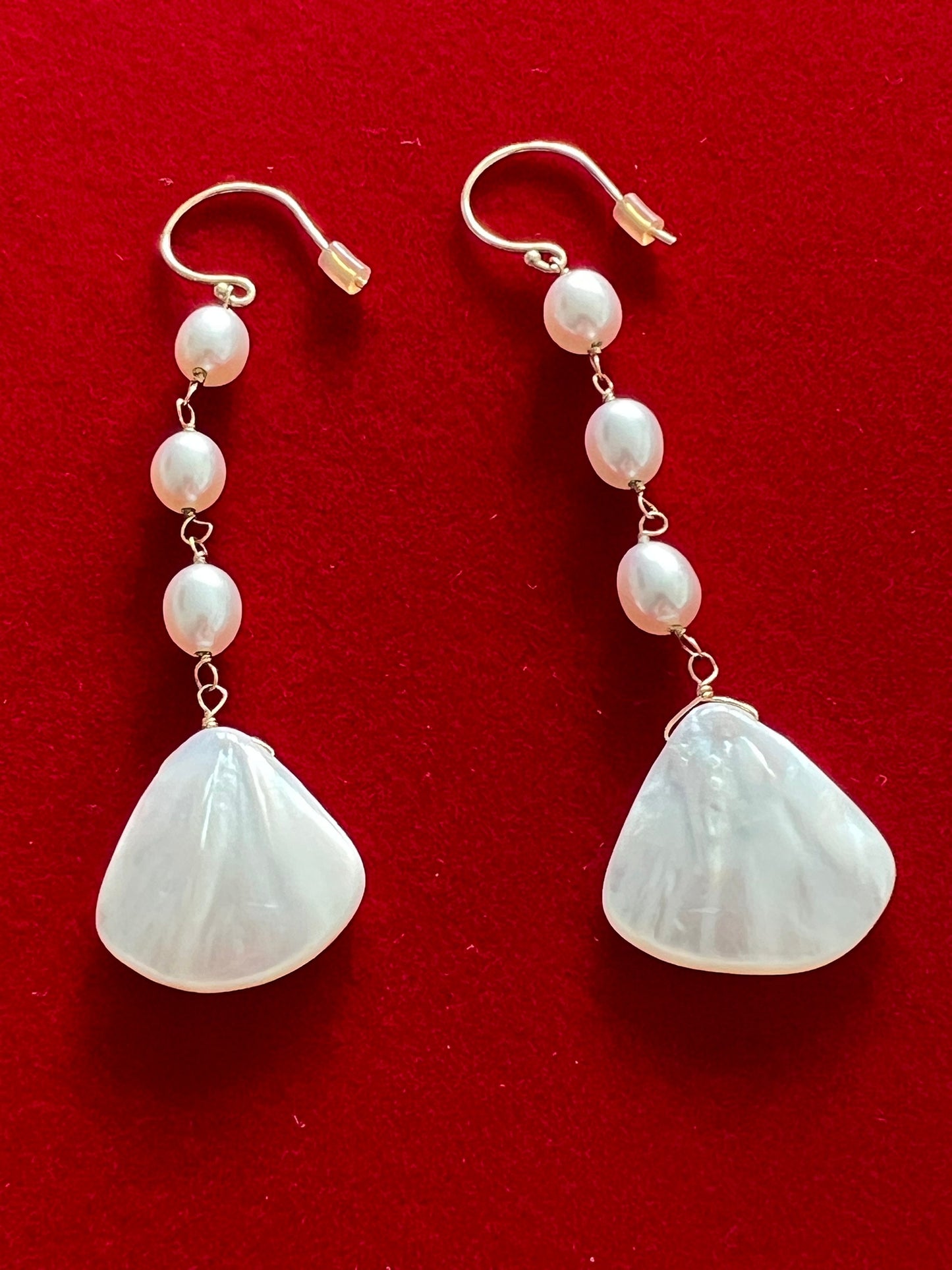 Vintage Mother of Pearl Drop Earrings: Opalescent Shell Jewelry