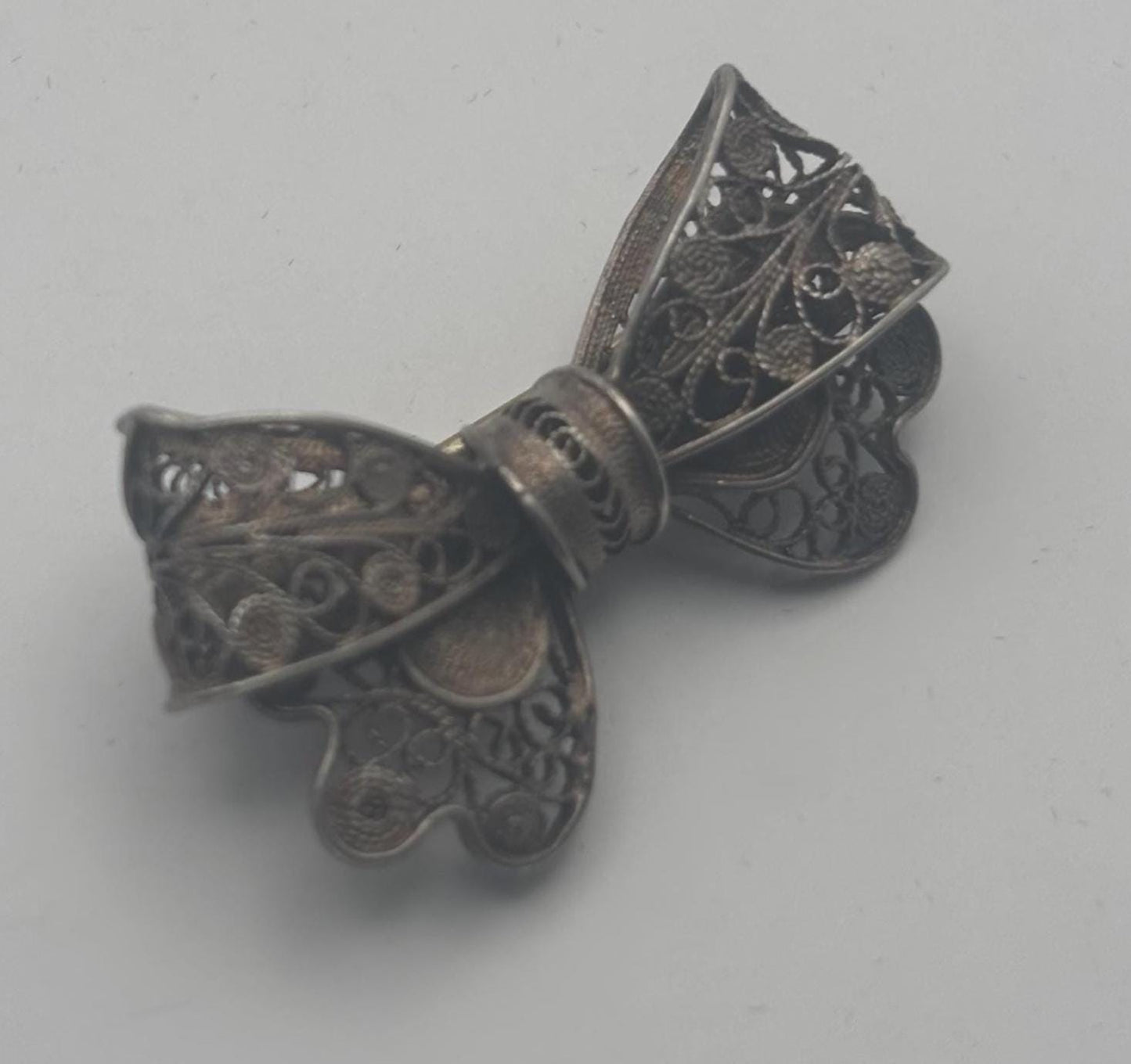 Sterling Silver Filigree Bow Brooch, Tied Ribbow Bow Pin, Lover Antiques and Vintage