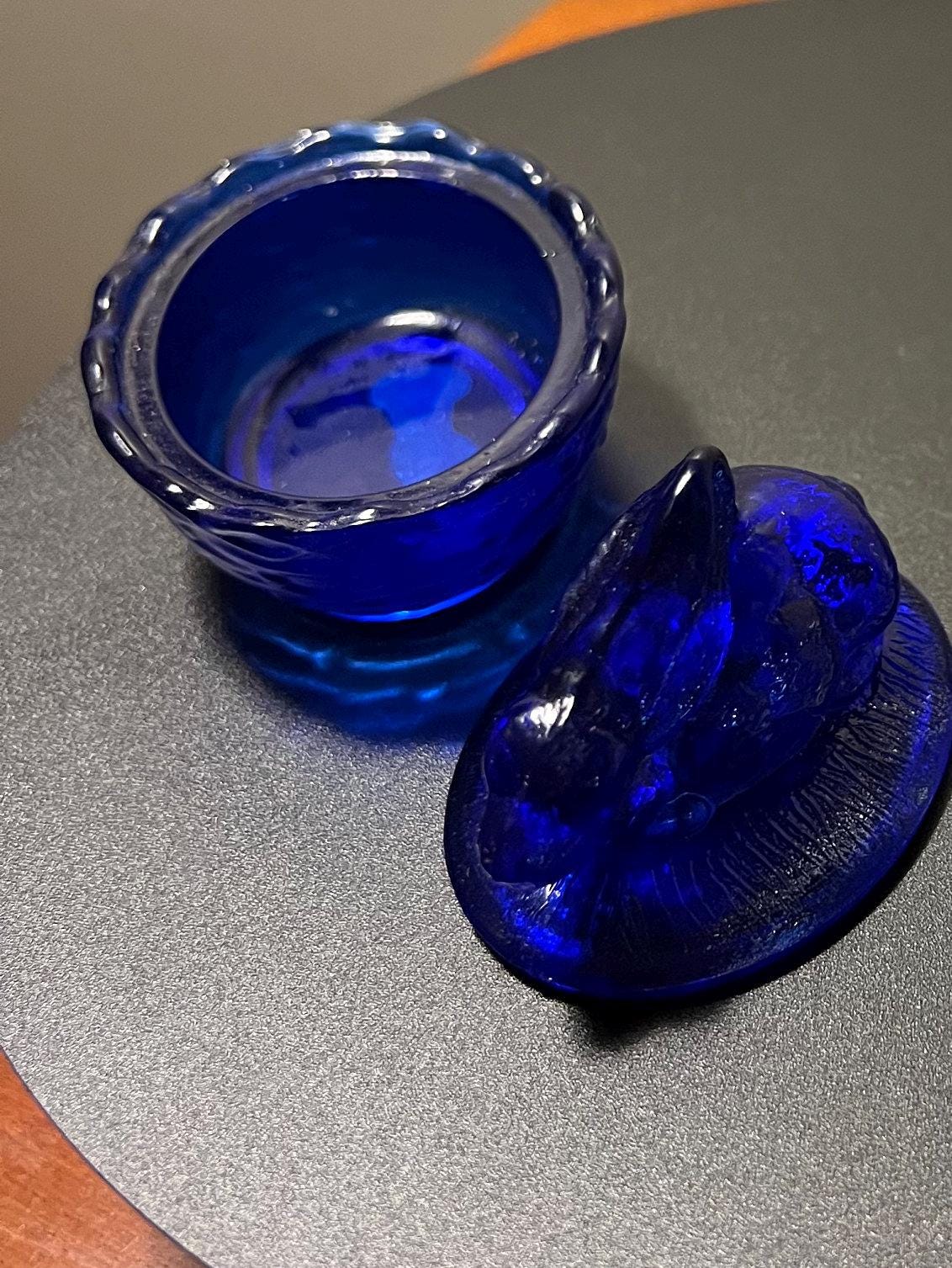 Vintage Cobalt Blue Rabbit on Nest Summit Art Russ Vogelsong Bunny with Lid Art Glass Rabbits Bunnies Lover Antiques and Vintage