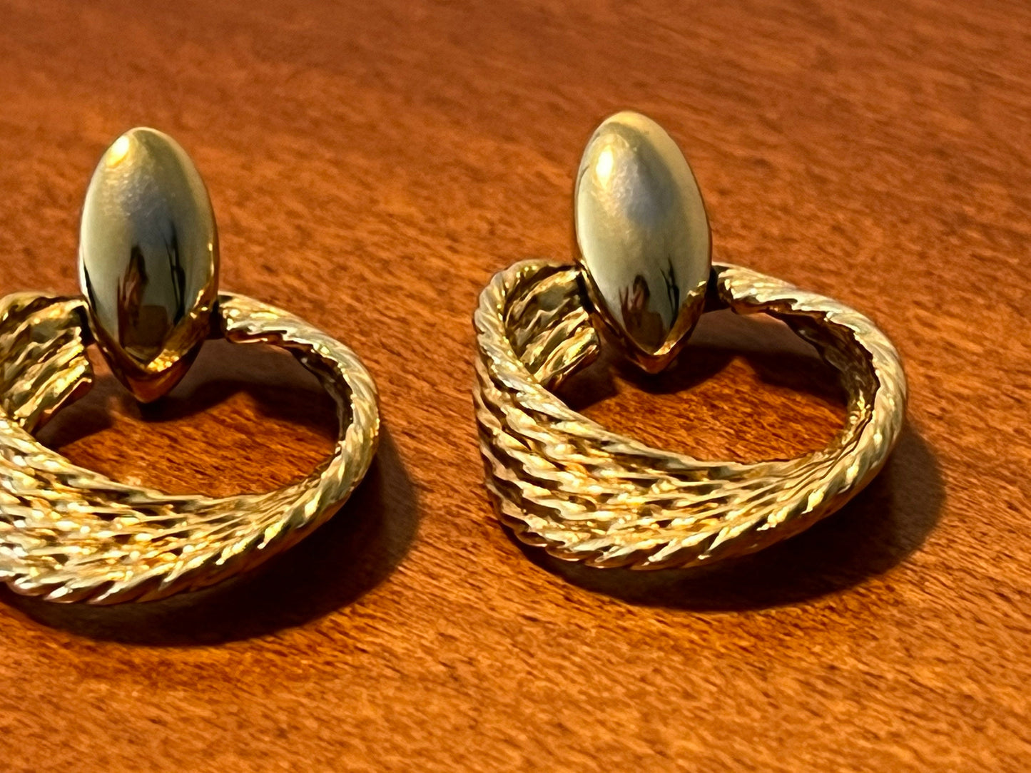 Vintage Classy Twisted Goldtone Roped Loops PIERCED Earrings jewelry