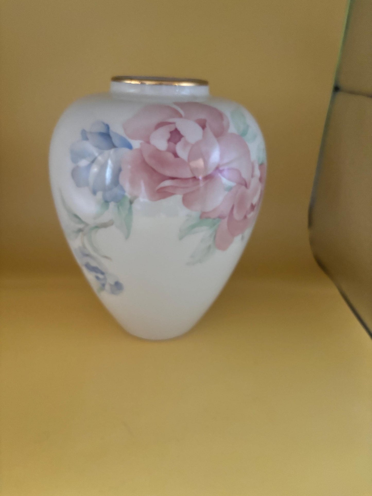 Vintage Lenox Rose Bud Vase: 24K Gold Gilding, Made in USA