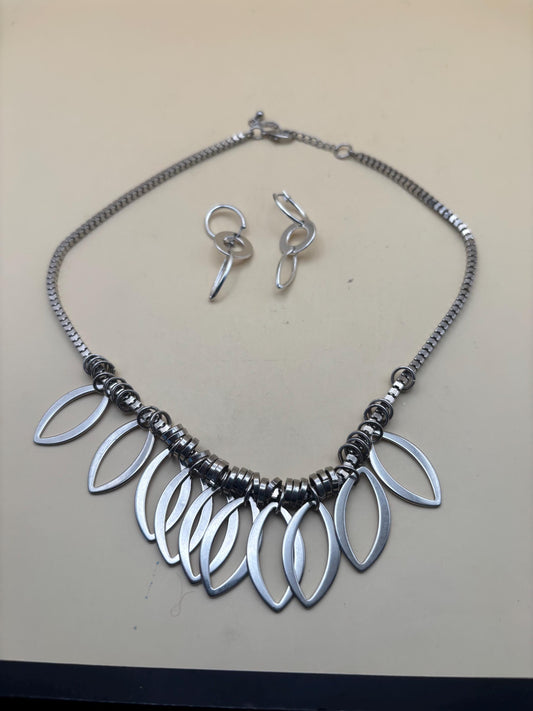 Silver Multi Leaf Necklace and Earrings Set | Lover Antiques and Vintage Jewelry Gift for Her, Silver Leaf Jewelry, Unique Gift for Women
