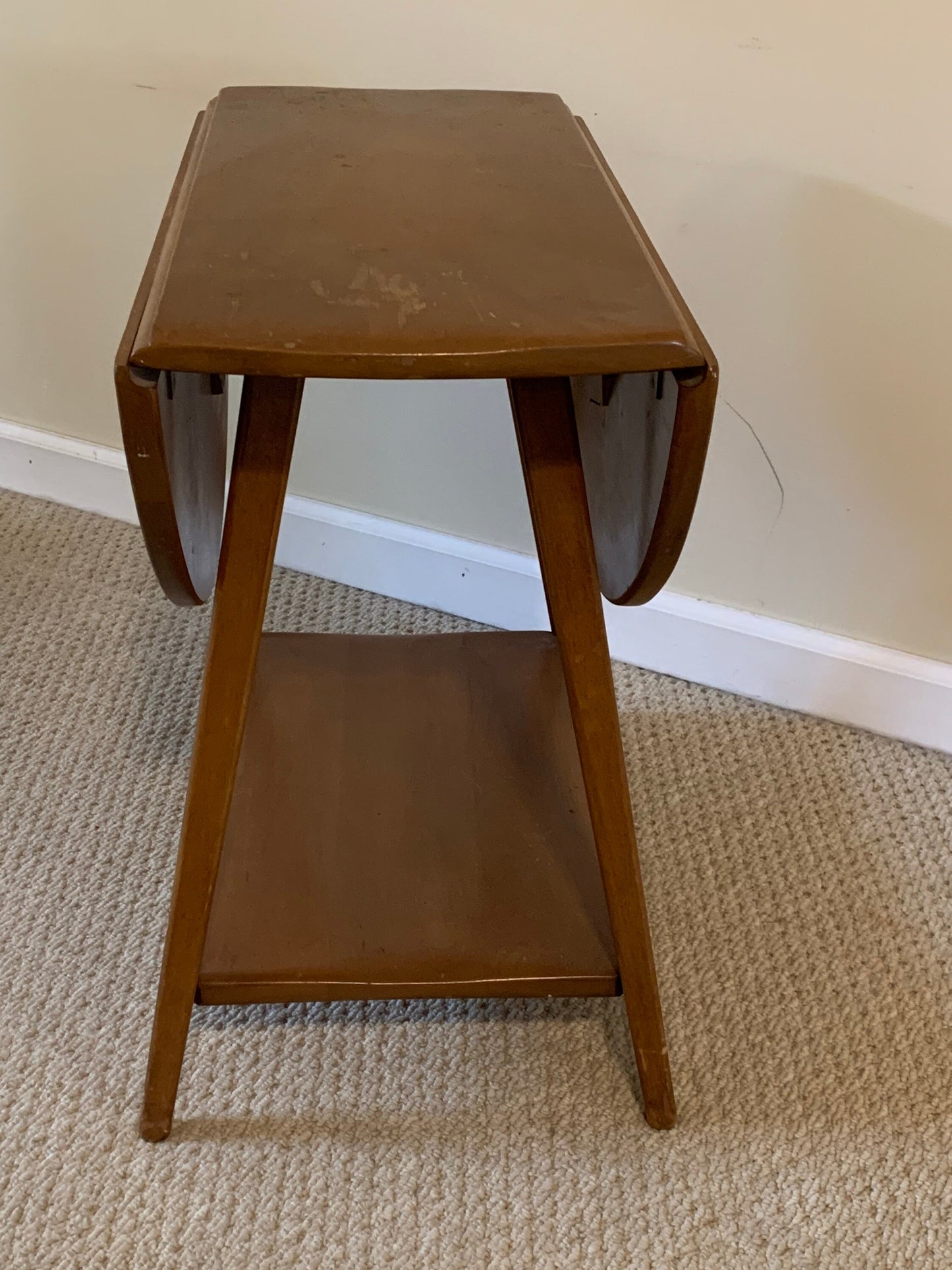 Cushman Colonial Creations Brookhollow end table #8006 created in 1938
