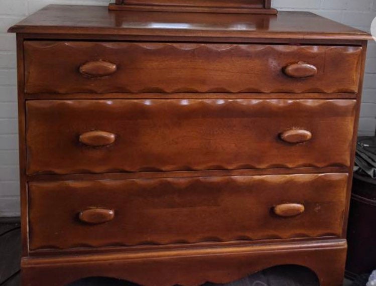 Vintage Cushman Colonial Creations Rupert Collection Dresser 3 drawer chest No. 8143 Lover Antiques and Vintage