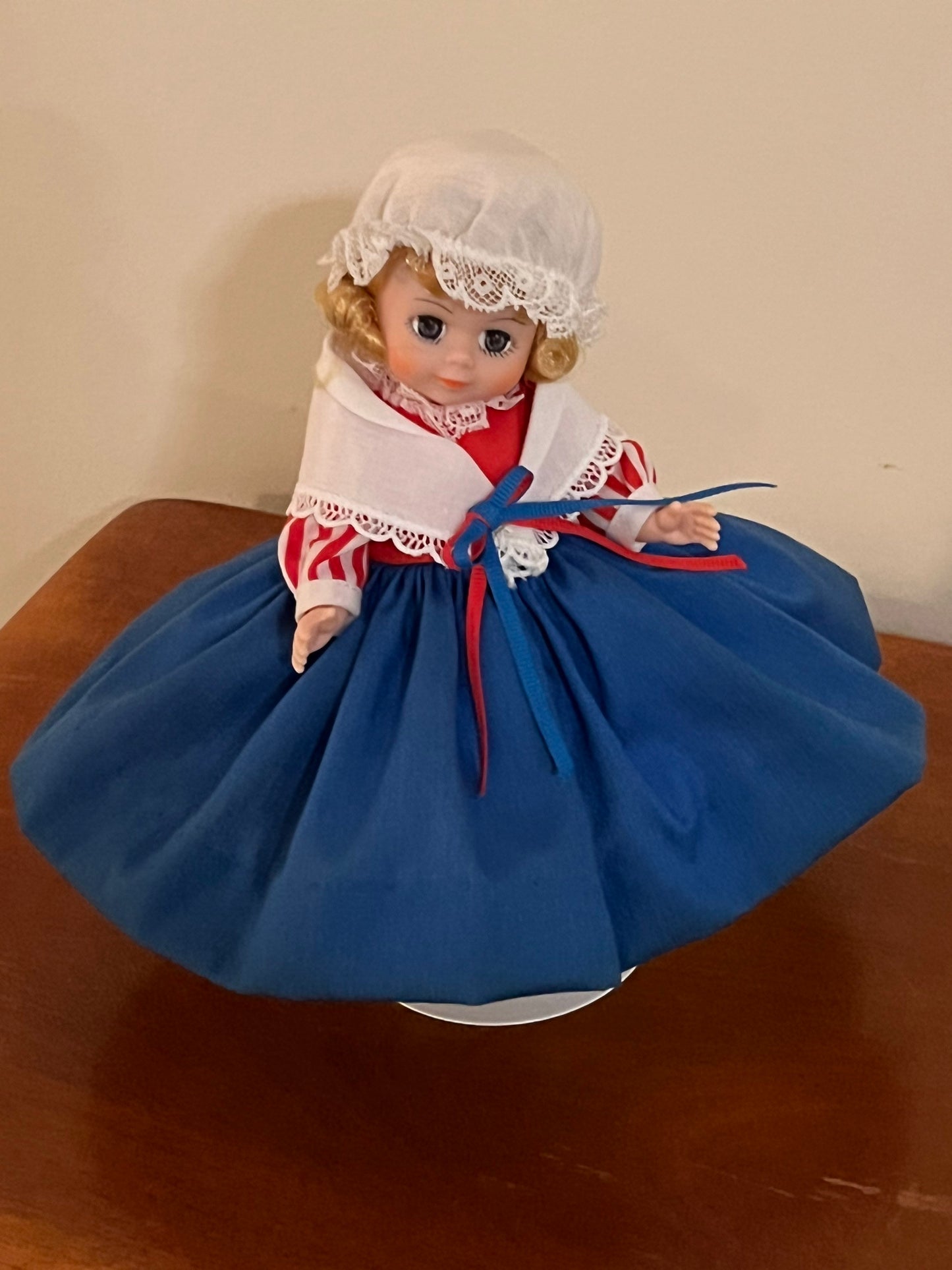 Madame Alexander United States Doll #516 with original box