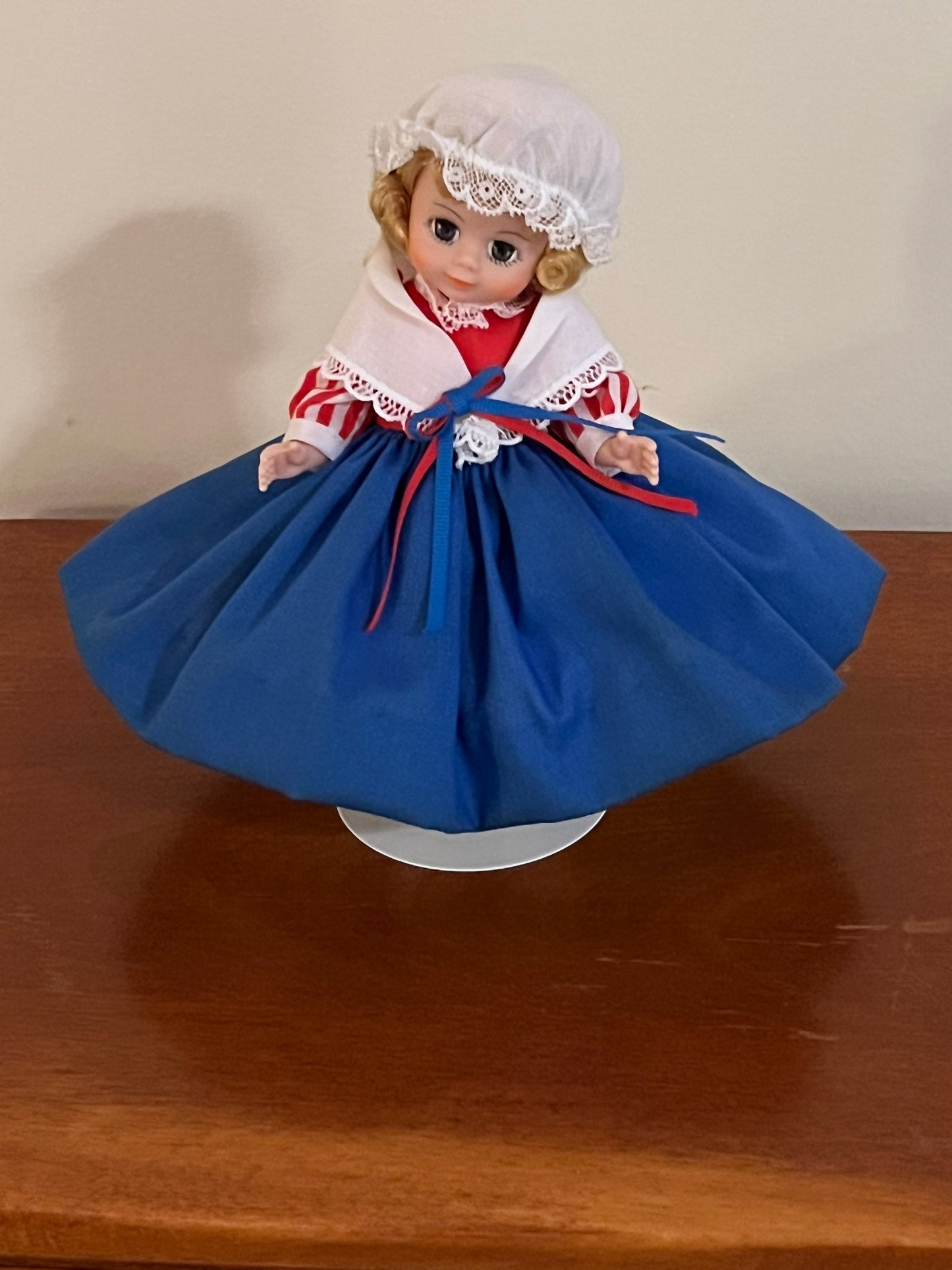 Madame Alexander United States Doll #516 with original box