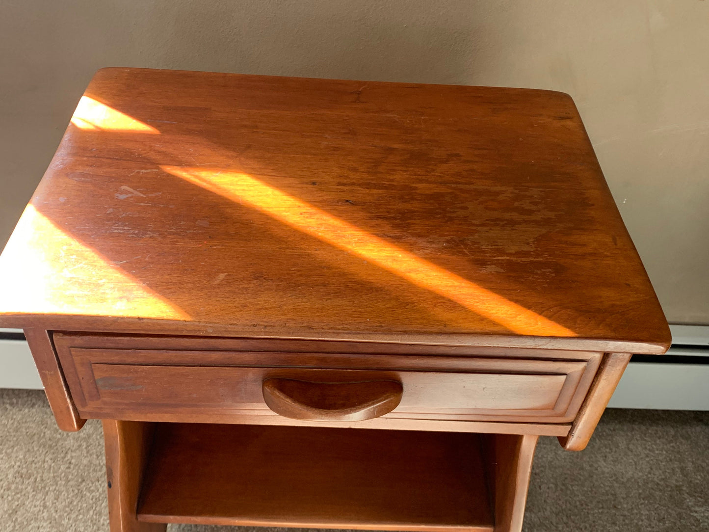 Cushman Colonial Creations Molly Stark Night Stand No. 2069 Lover Antiques and Vintage