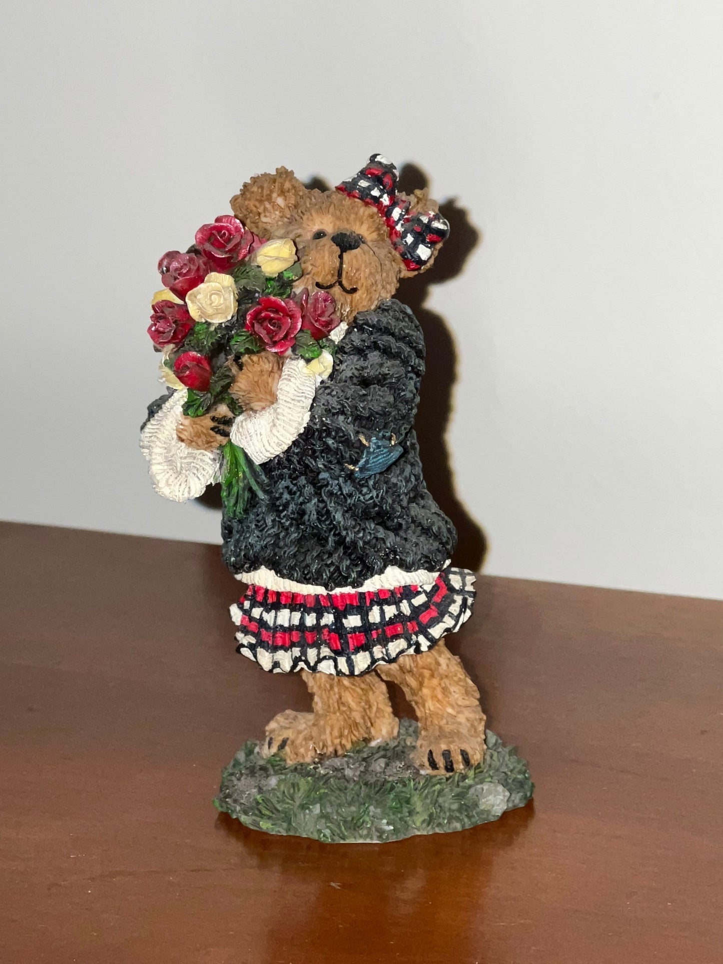 Boyds Bears & Friends Rosalie Bearheart Love is in the Air No. 228415