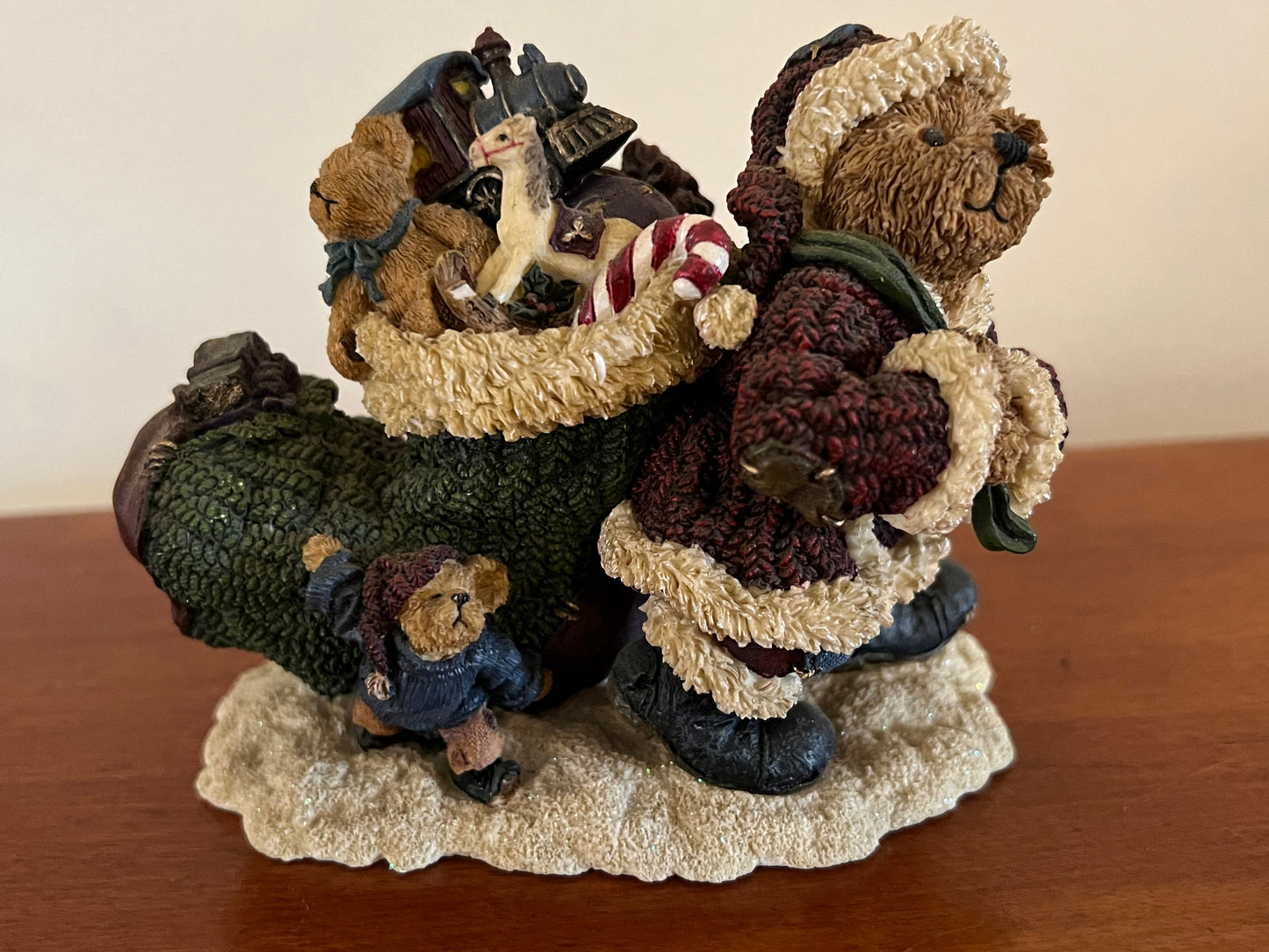 Klaus Jinglebear with Atlas Christmas is Coming Boyds Bear Collection No. 228391