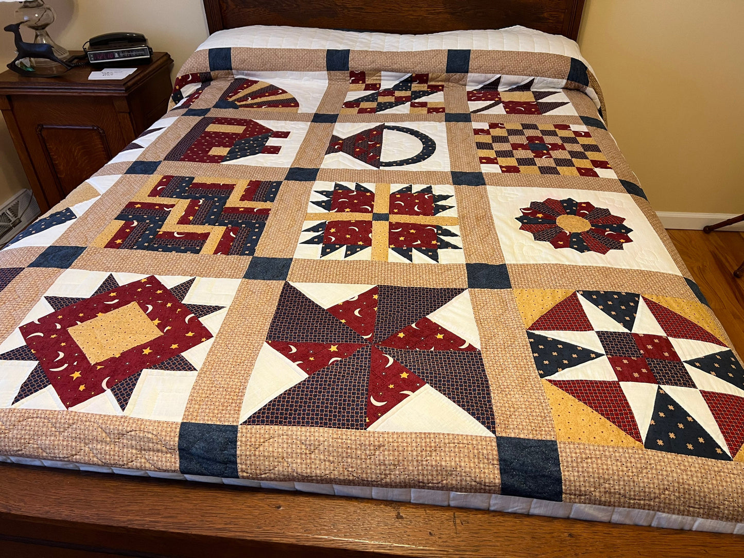 Vintage handmade quilt fits full/Queen sized bed