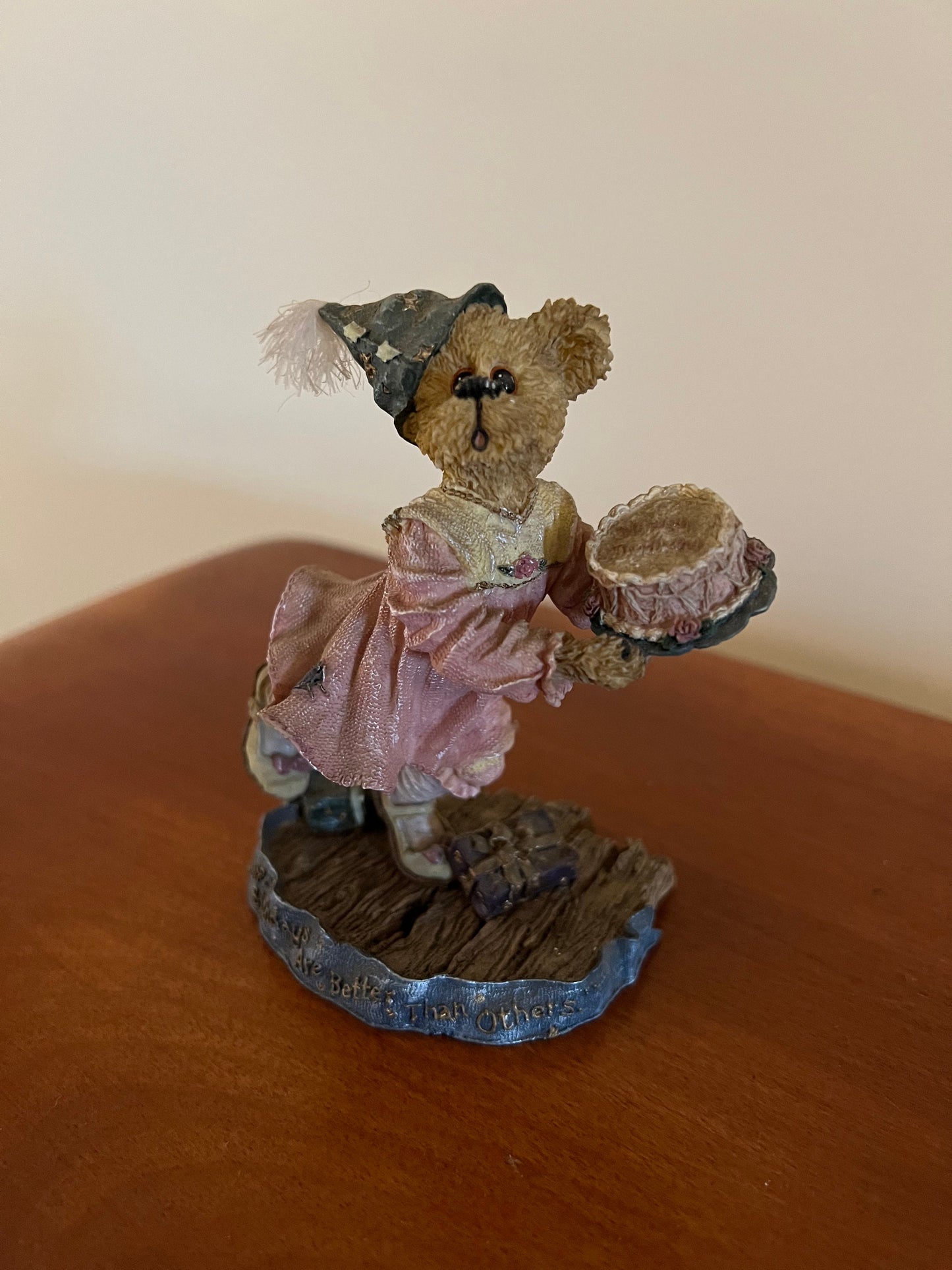 Boyds Bears & Friends Katie B. Howold Not Tellin’ No. 228362 The Bearstone Collection