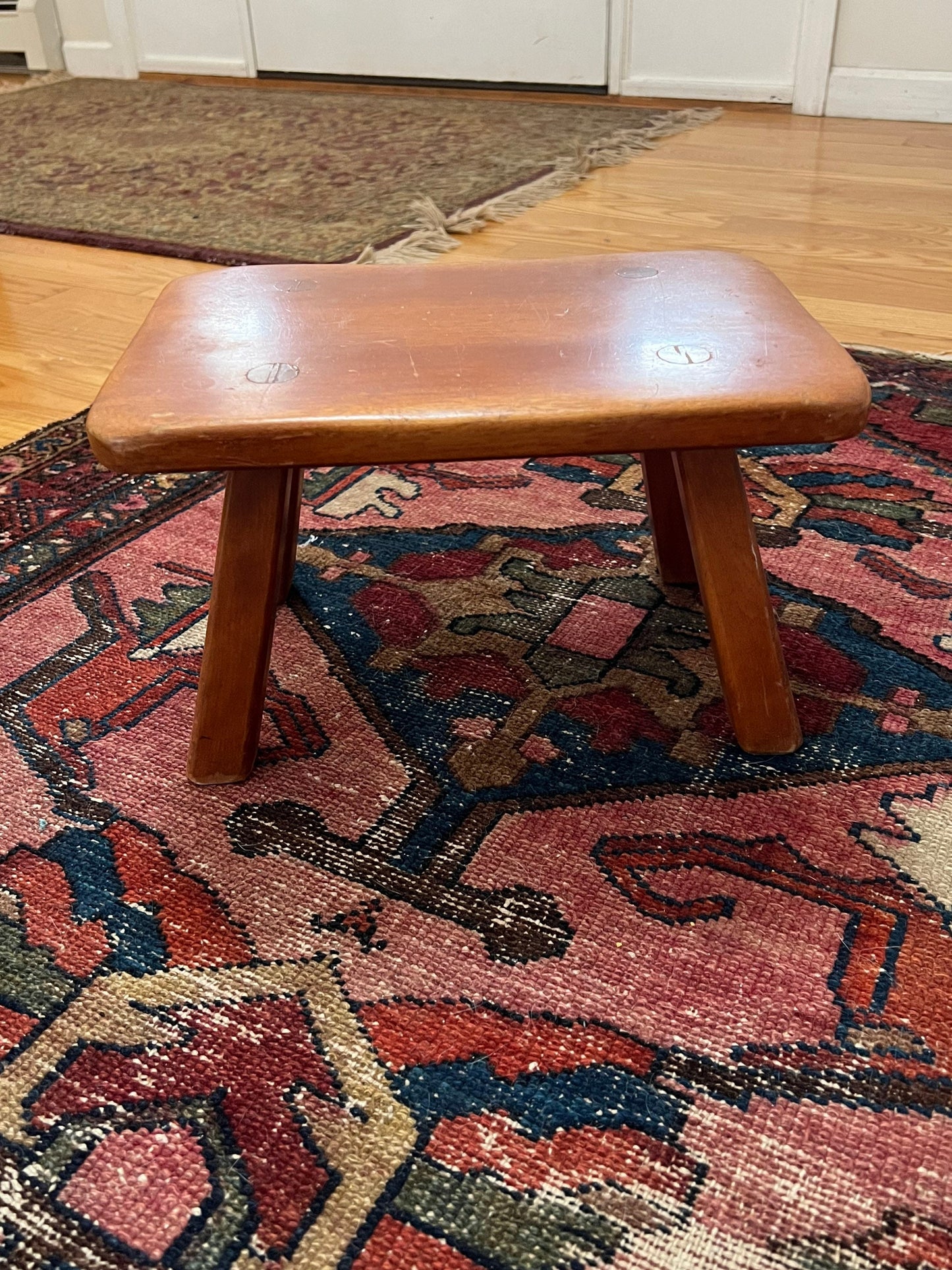 Cushman Colonial Creations Cricket Stool No. 9038
