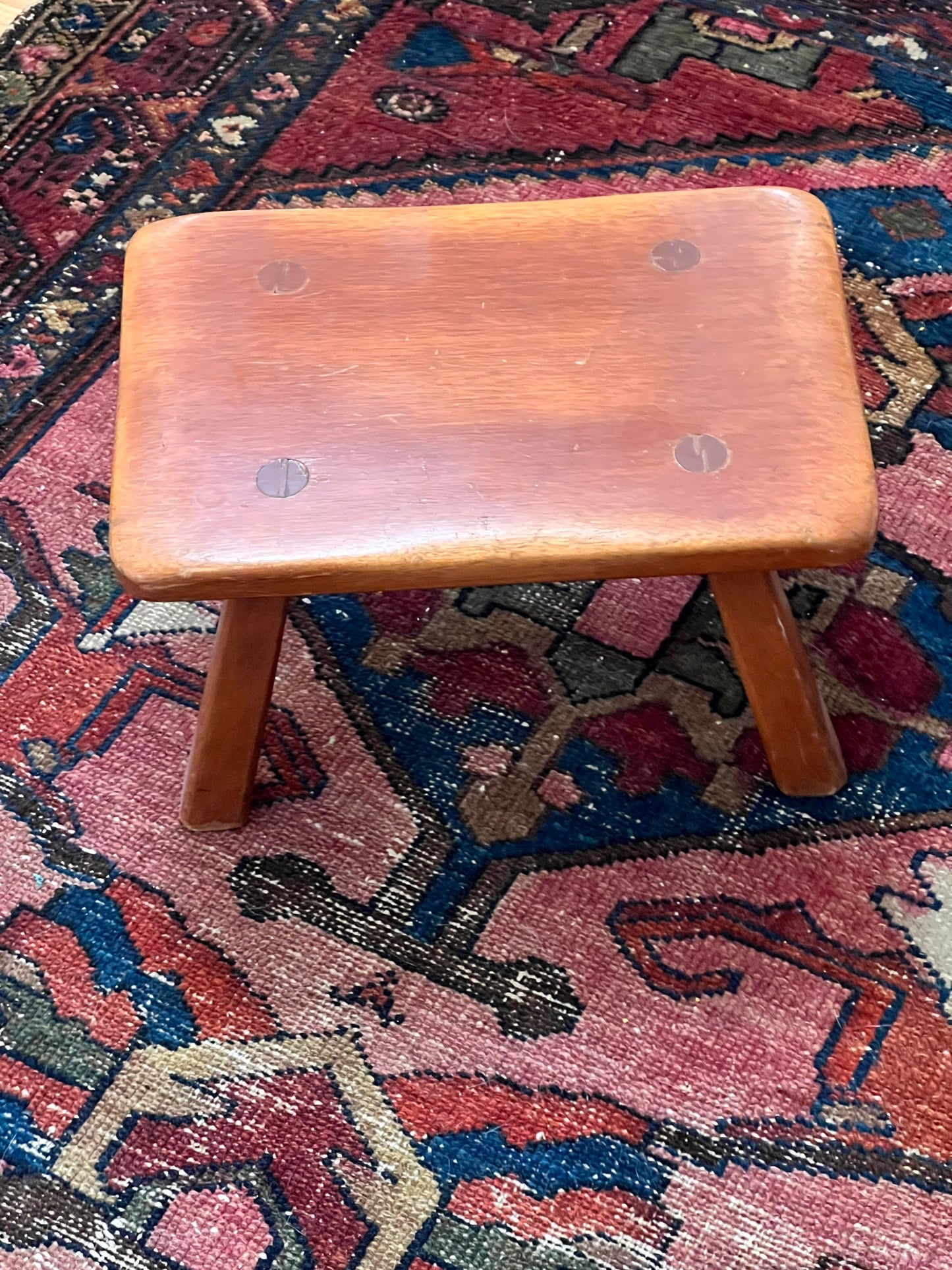 Cushman Colonial Creations Cricket Stool No. 9038