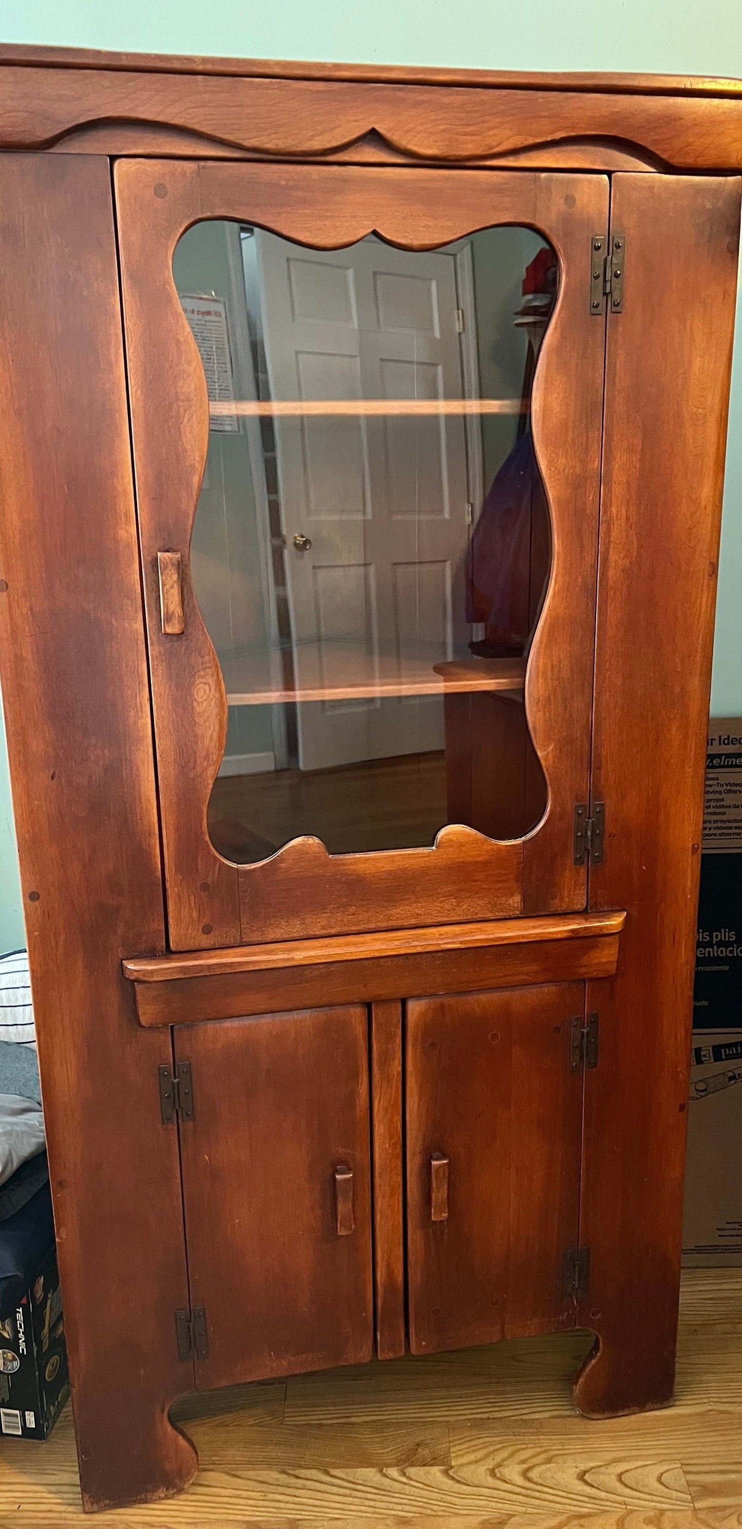 Cushman Colonial Creations Provincetown Corner Cupboard No. 6025 Modern Creations by Herman de Vries Lover Antiques and Vintage