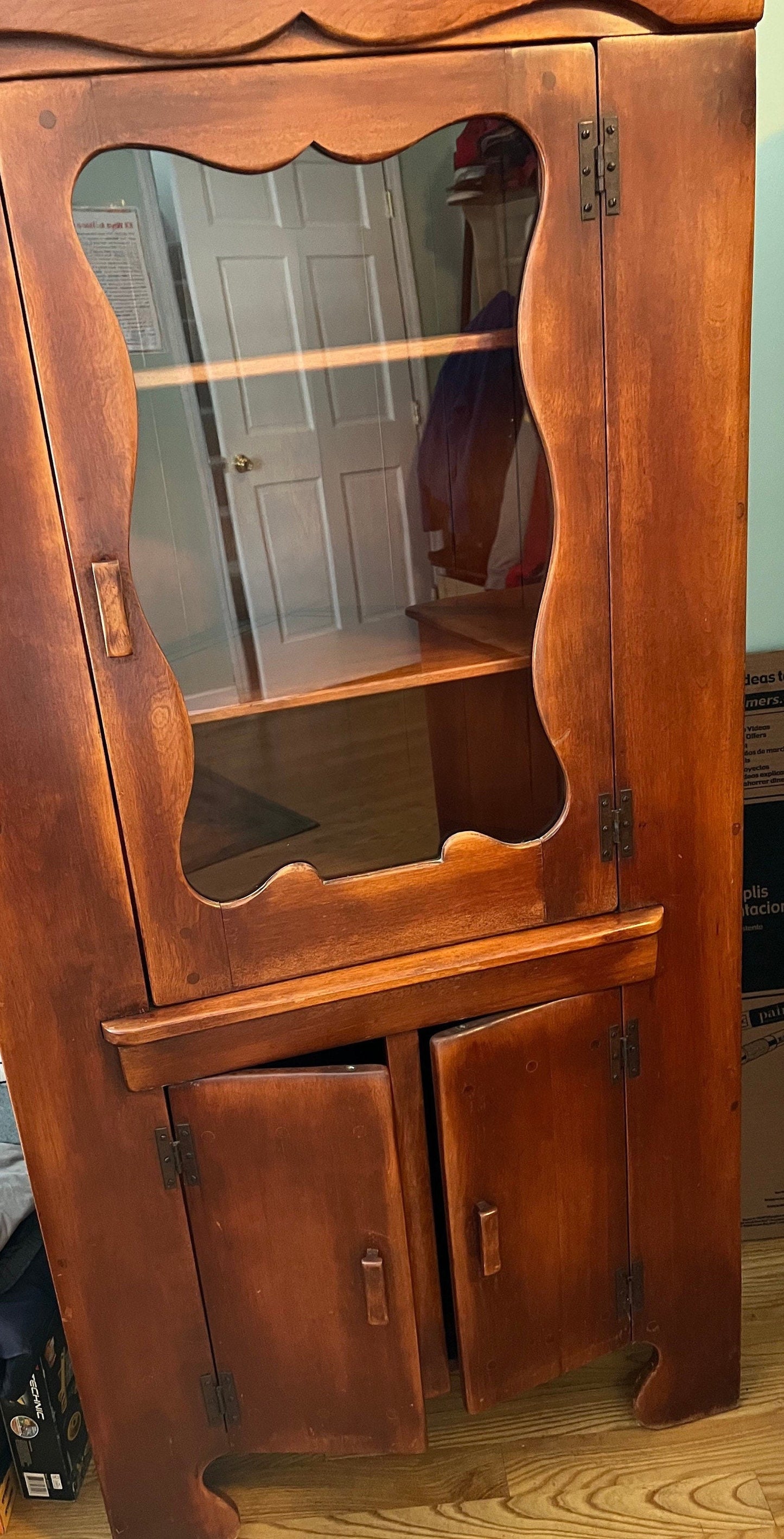 Cushman Colonial Creations Provincetown Corner Cupboard No. 6025 Modern Creations by Herman de Vries Lover Antiques and Vintage
