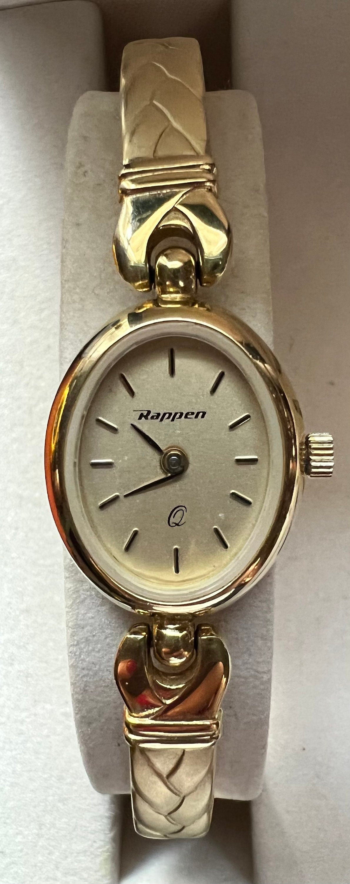 Vintage Rappen Elegant gold tone Heart Watch Jewelry Girl Gift Lover Antiques and Vintage