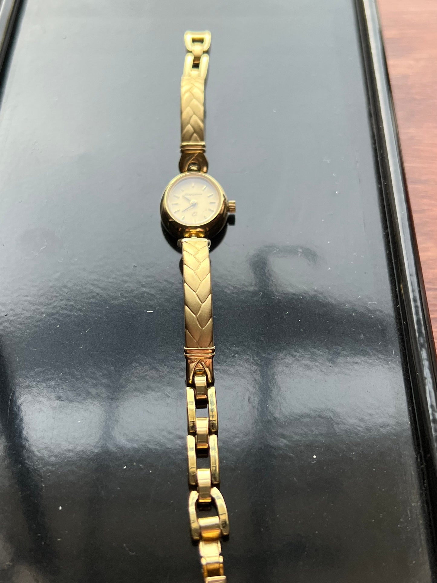 Vintage Rappen Elegant gold tone Heart Watch Jewelry Girl Gift Lover Antiques and Vintage