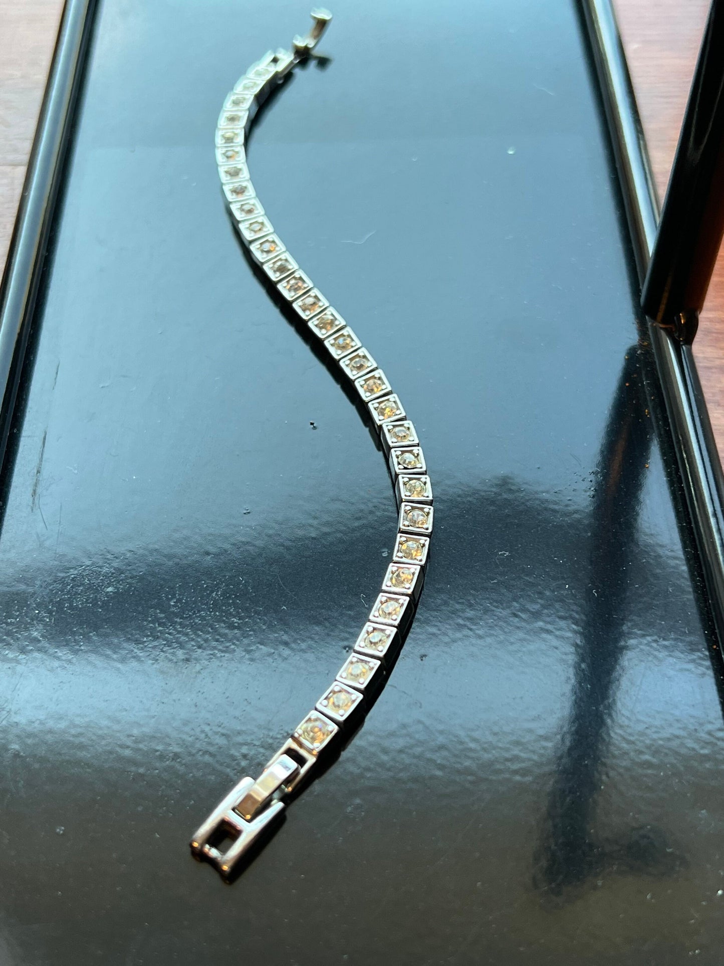 Vintage Rhinestone tennis bracelet jewelry 8” silver tone