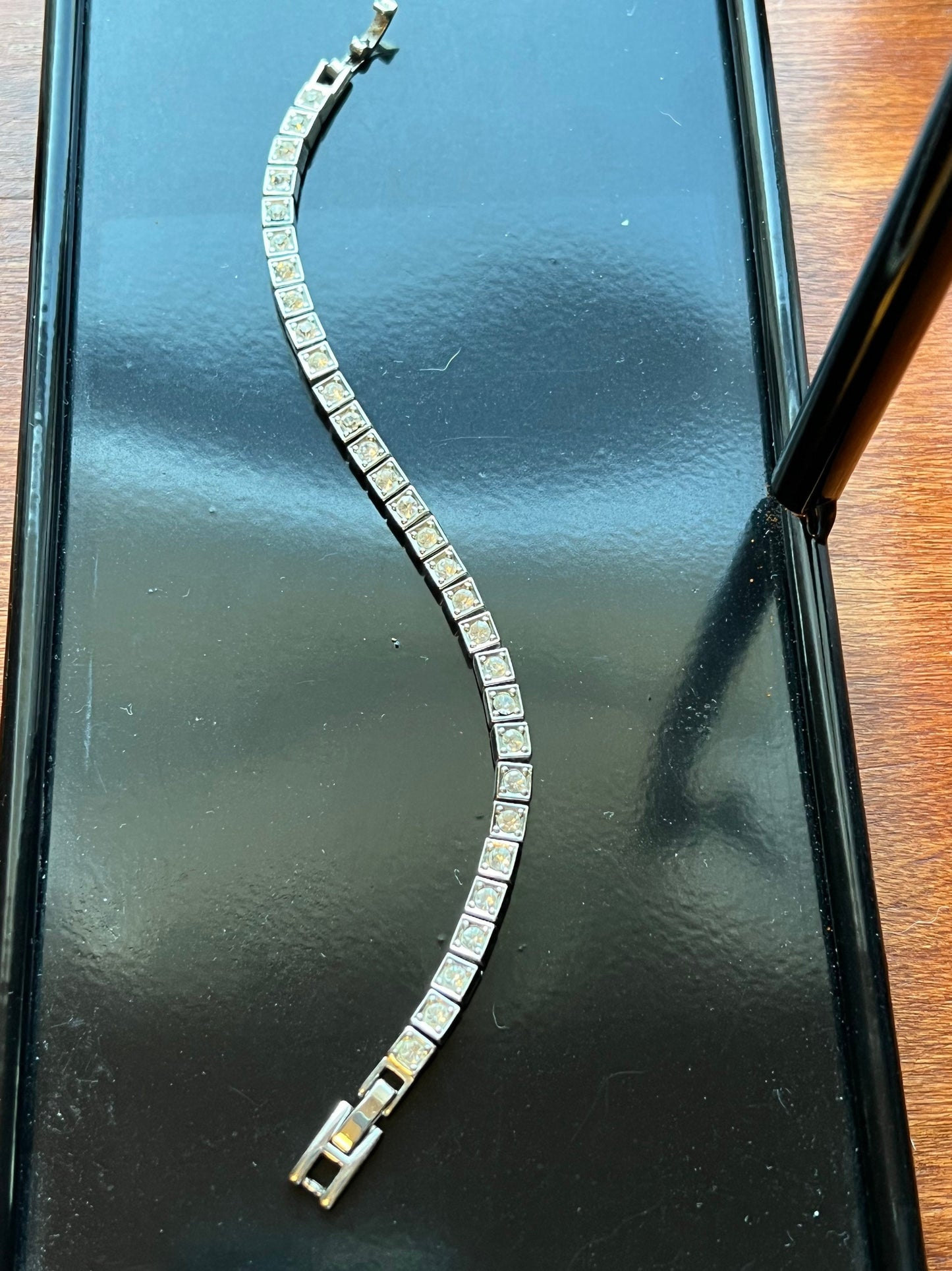 Vintage Rhinestone tennis bracelet jewelry 8” silver tone