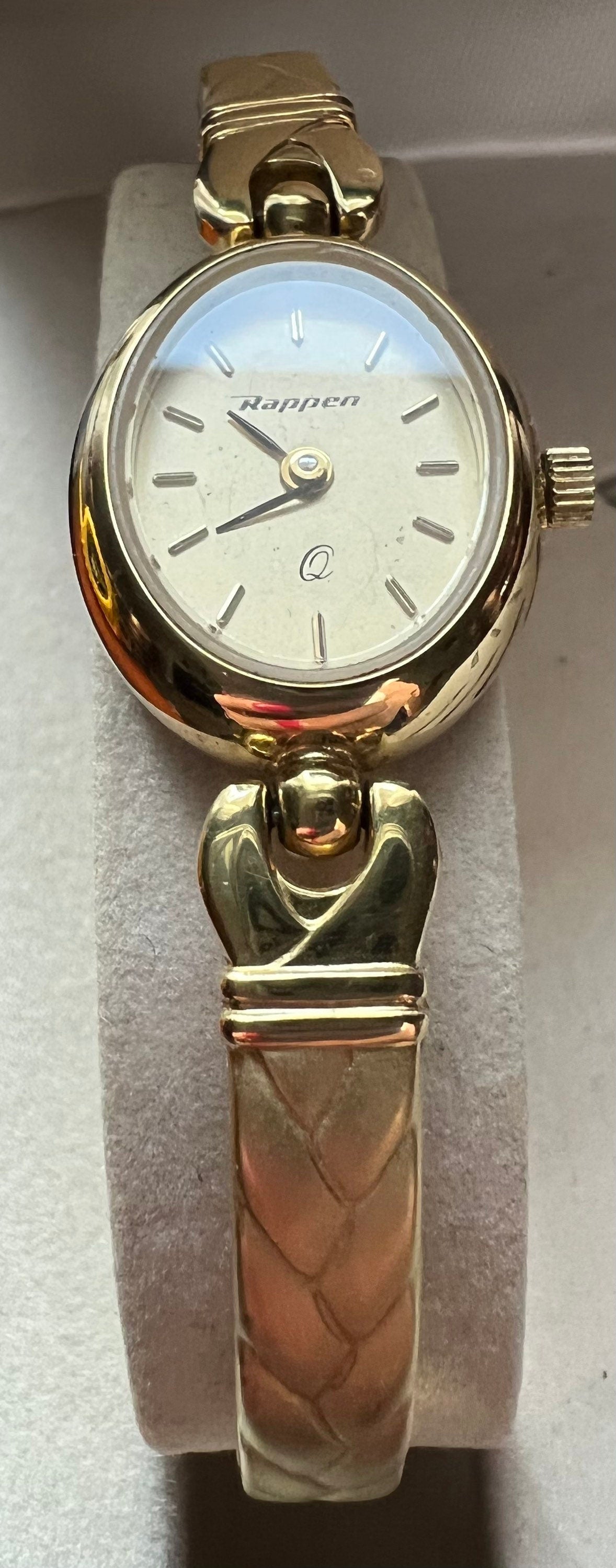 Vintage Rappen Elegant gold tone Heart Watch Jewelry Girl Gift Lover Antiques and Vintage