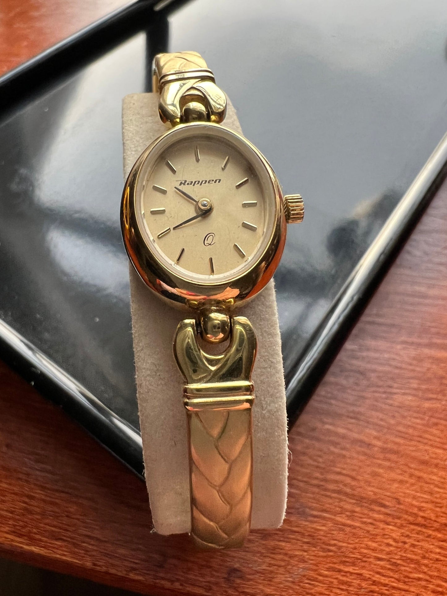 Vintage Rappen Elegant gold tone Heart Watch Jewelry Girl Gift Lover Antiques and Vintage