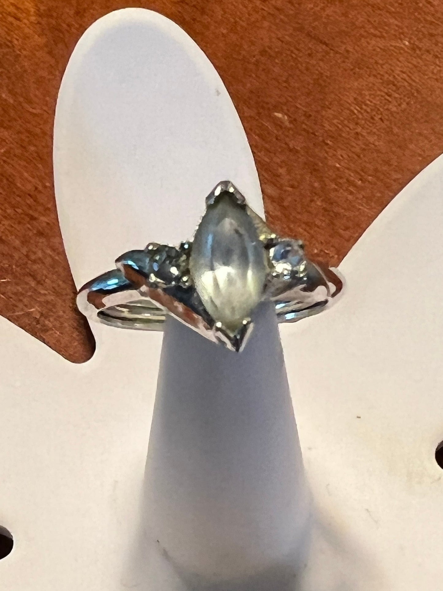 Vintage Avon Ring with blue gemstone in Diamond shape setting adjustable